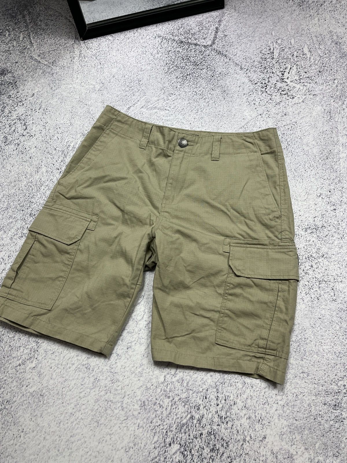 Dickies Crazy Vintage Y2K Dickies Cargo Shorts Baggy Workwear Skater Size US 30 / EU 46 - 8 Thumbnail