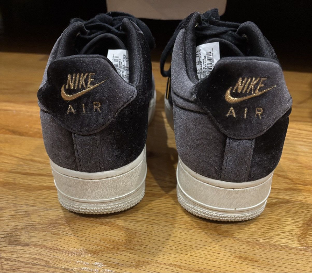 Nike Nike Air Force 1 Low Premium 3 “Velour Black” Size US 9.5 / EU 42-43 - 4 Thumbnail