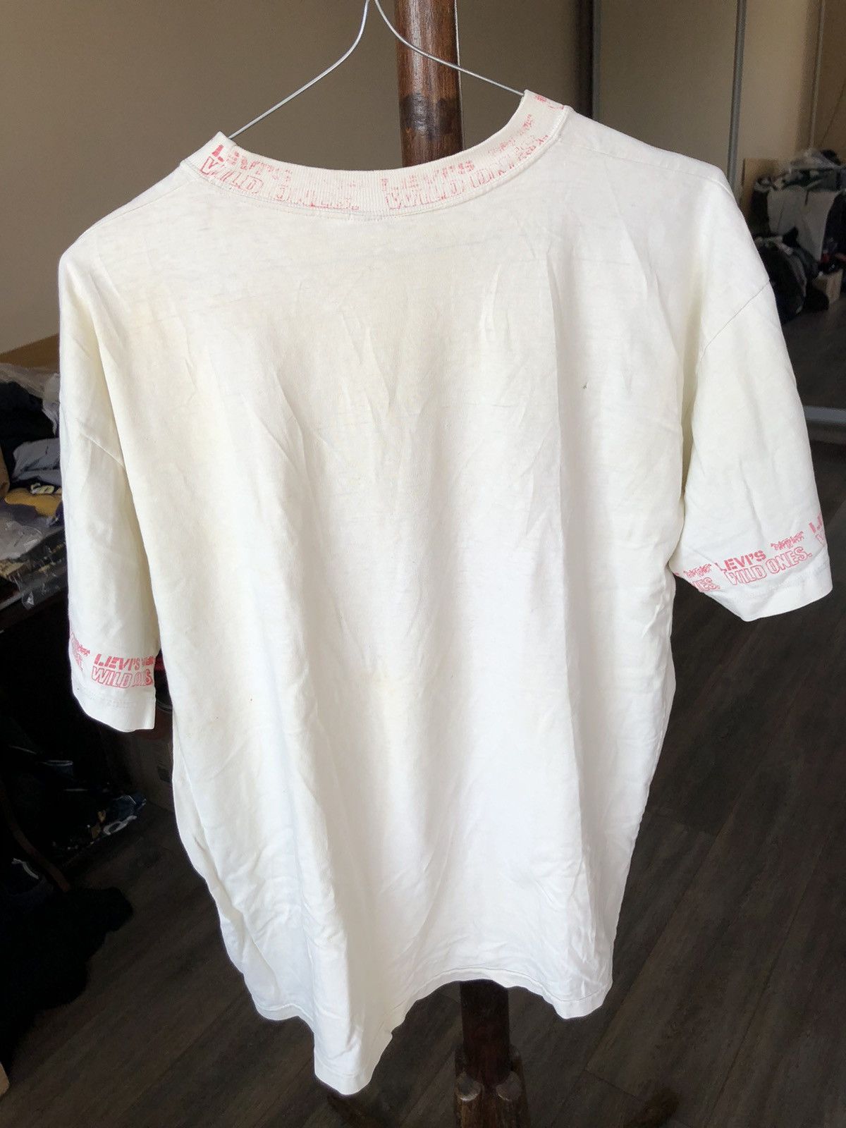 Levi's × Vintage Vintage Levi’s made in Hong Kong tee t-shirt Size US L / EU 52-54 / 3 - 5 Thumbnail