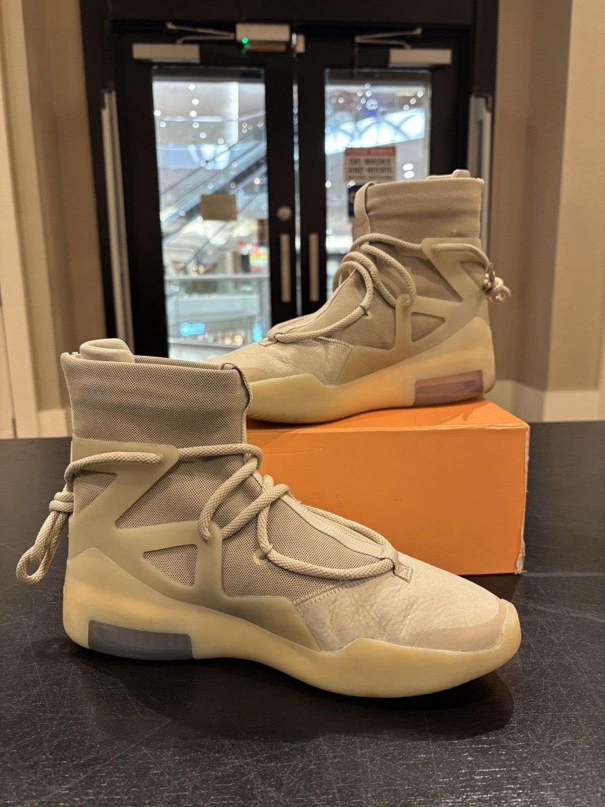 Fear of God × Nike Nike Air FOG 1 ‘Oatmeal’ Size US 8.5 / EU 41-42 - 2 Thumbnail