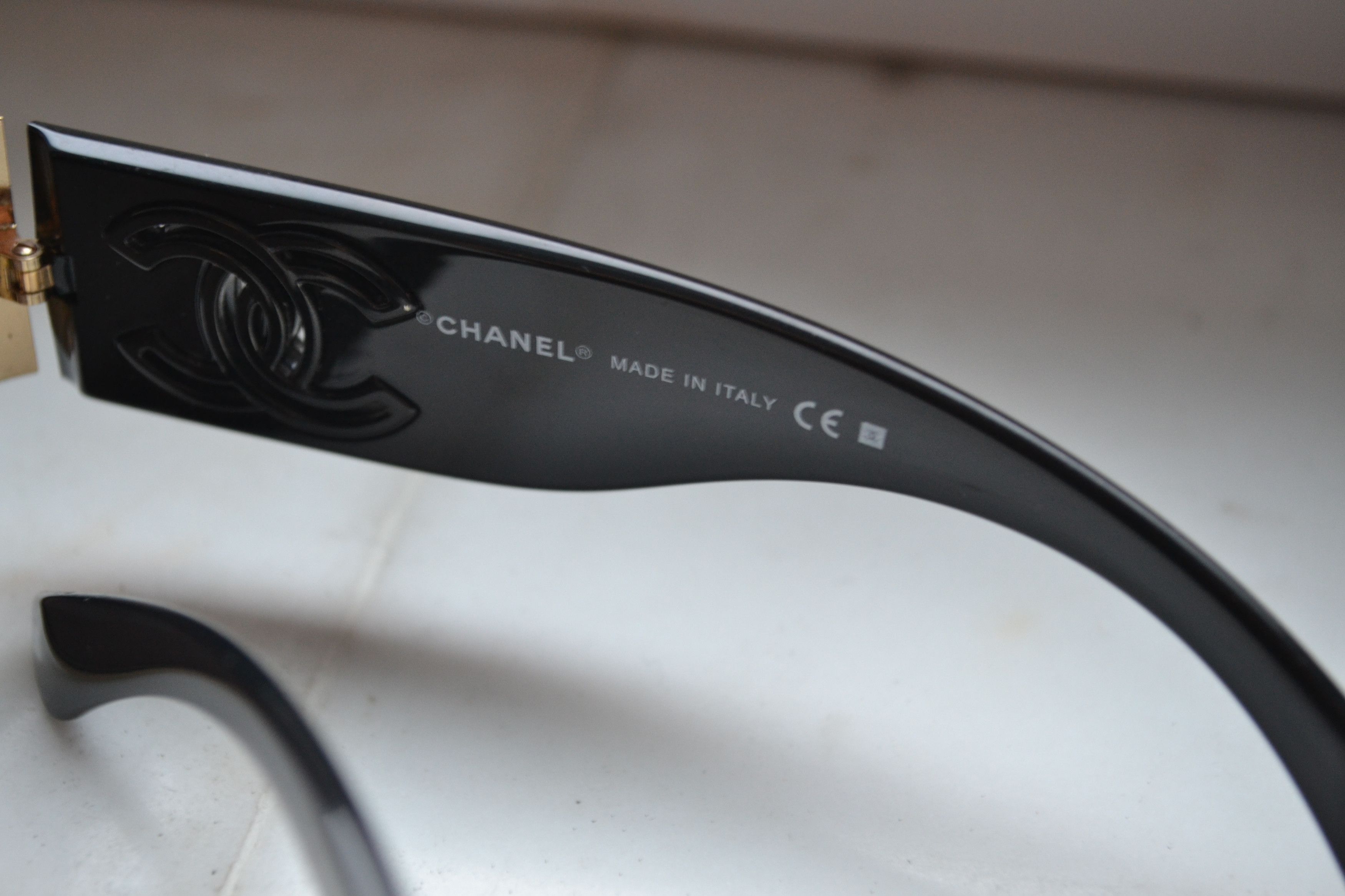 Chanel CHANEL Sunglasses Logo Black CC Glasses 4153 Aviator Gold Size ONE SIZE - 6 Thumbnail
