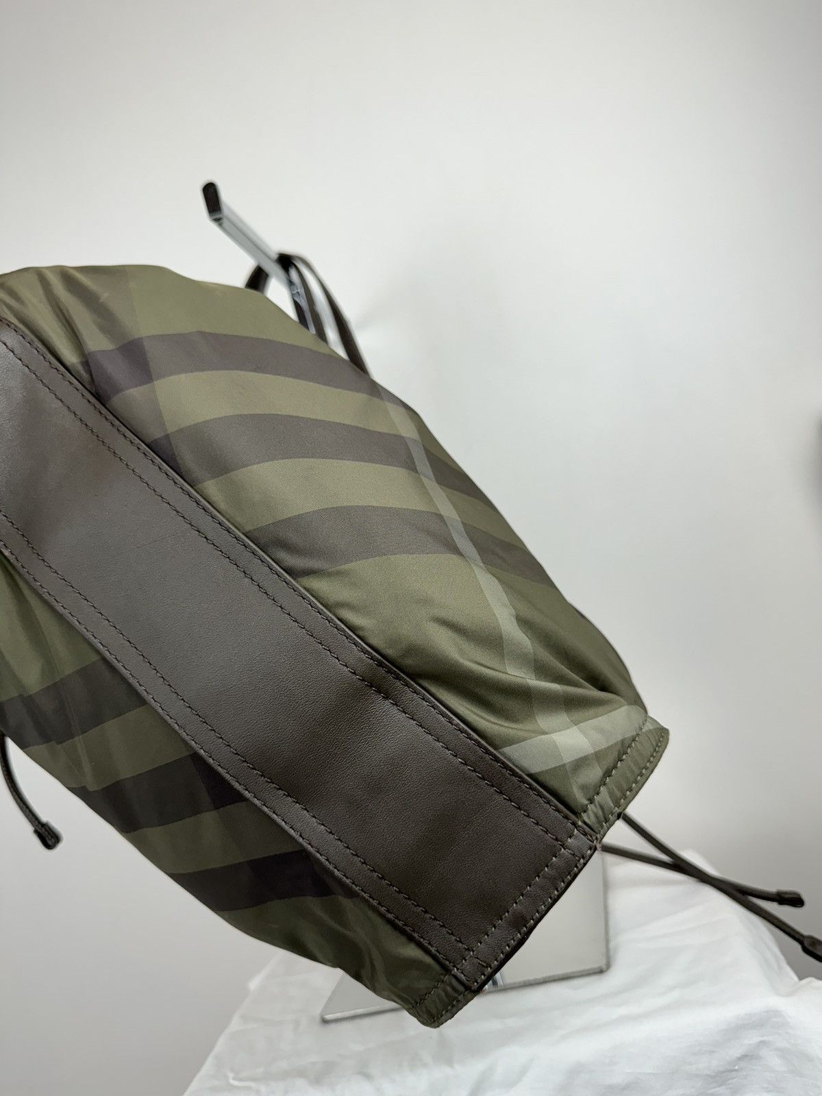 Burberry Nylon leather bag Burberry Nova Check y2k original item Size ONE SIZE - 4 Thumbnail