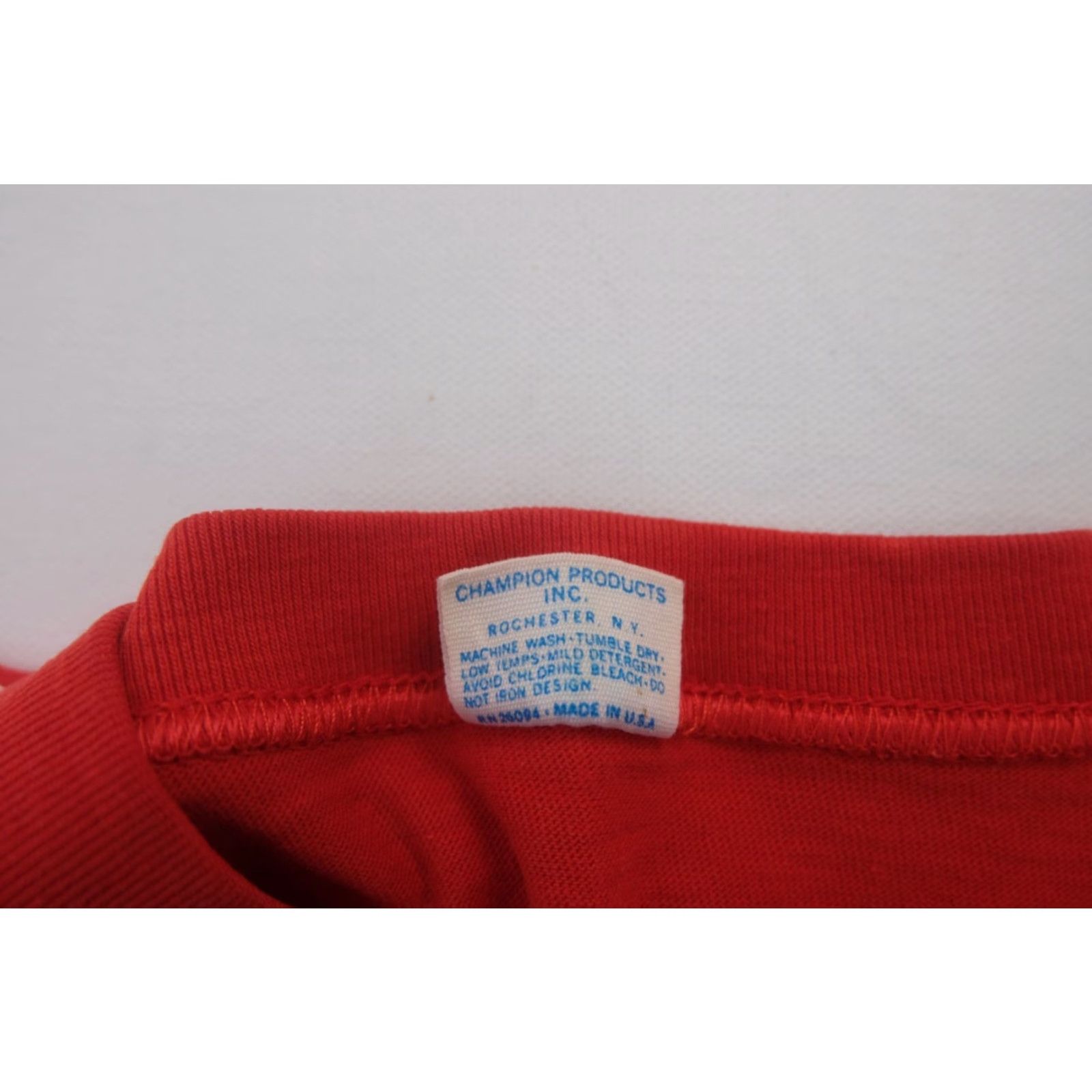 Champion VINTAGE Champion 70s 80s CAMP FIRE GIRLS CIMARRON STAFF GRAPHIC OUTDOOR RED T SHIRT M Size US M / EU 48-50 / 2 - 7 Thumbnail
