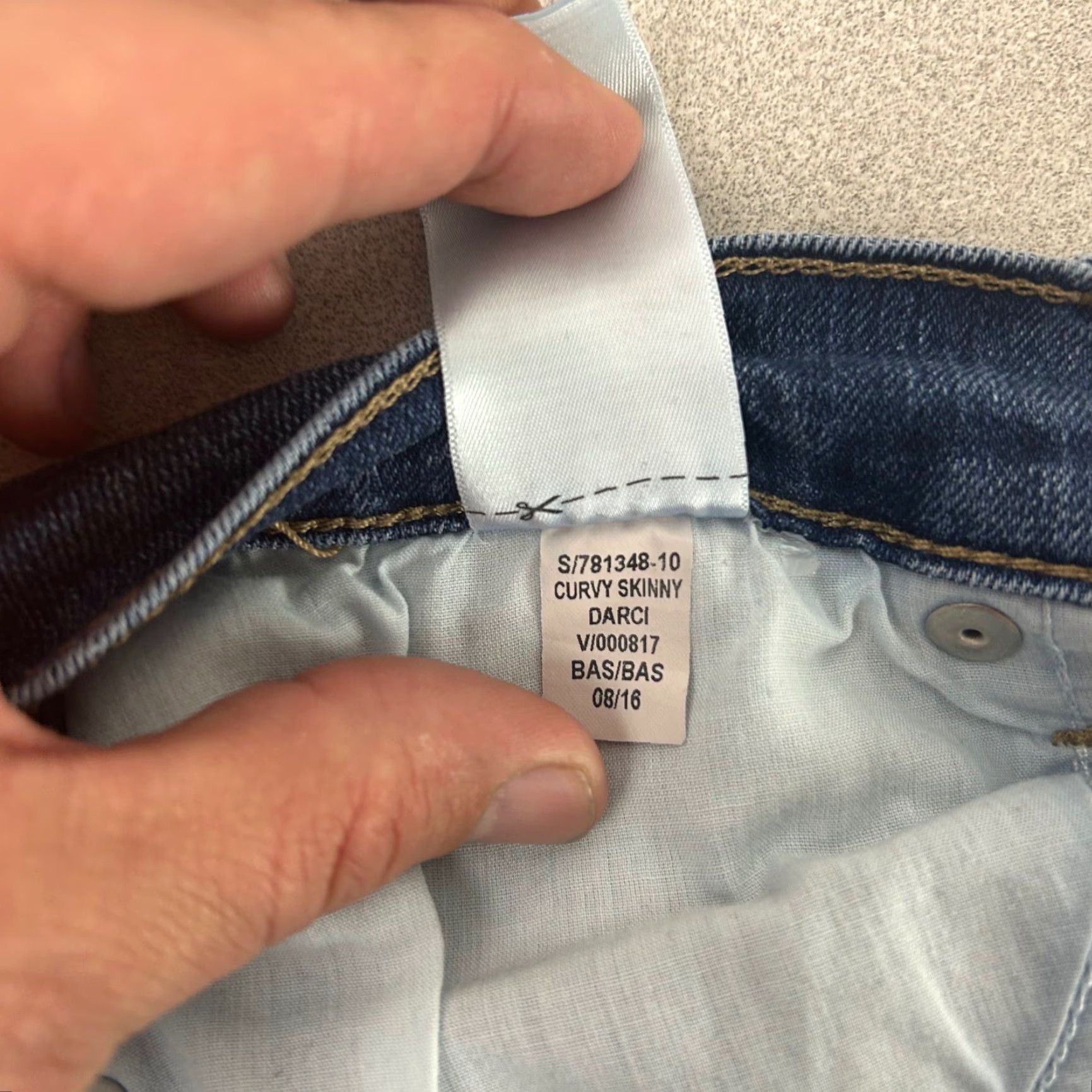 Old Navy Old Navy Curvy Skinny Jeans Womens 8 Medium Blue Distressed Darci Mid-Rise Jeans Size 30" / US 8 / IT 44 - 5 Thumbnail