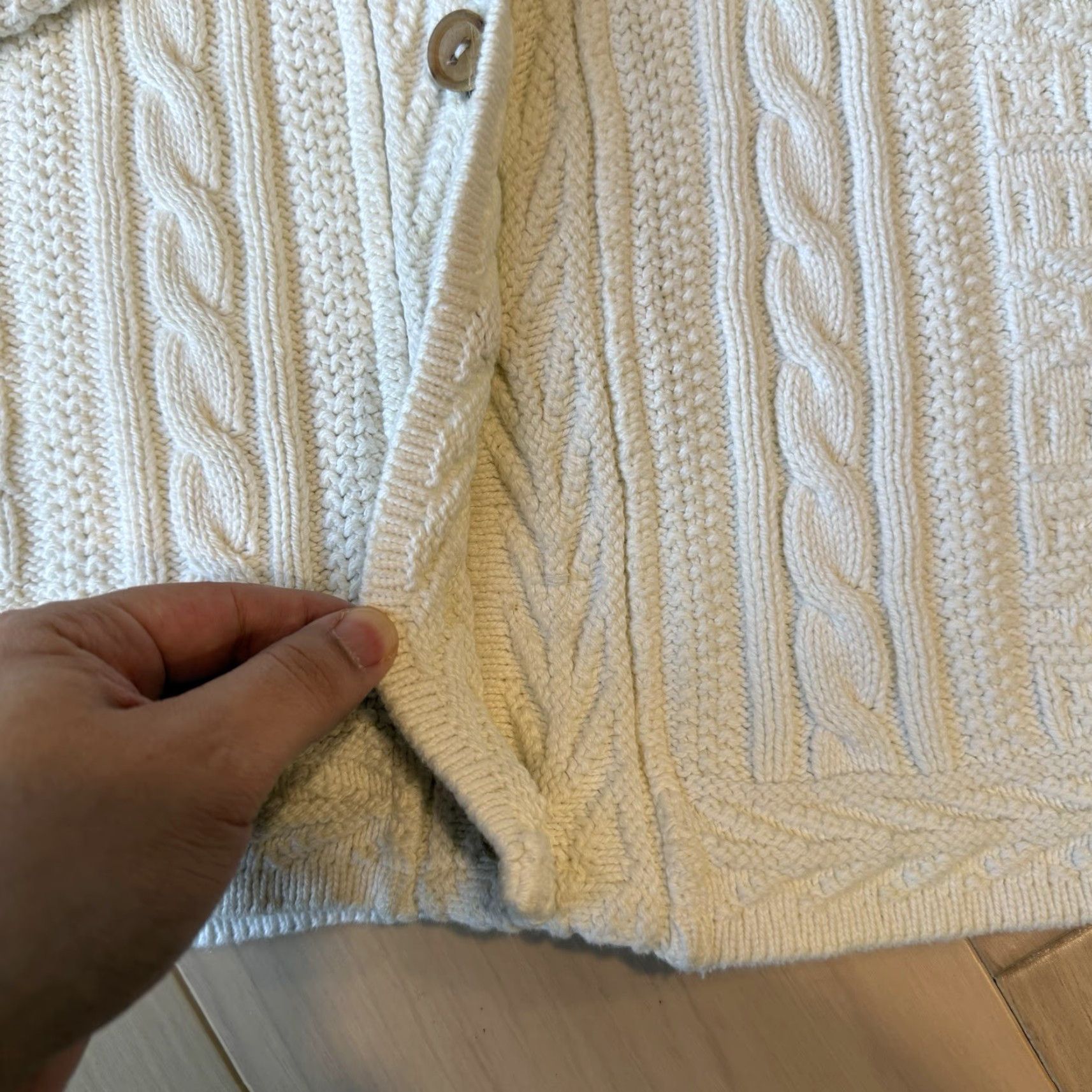 Vintage Vintage LL Bean Cardigan Women's Small White Cable Knit Snowflake Sweater Winter Size S / US 4 / IT 40 - 6 Thumbnail