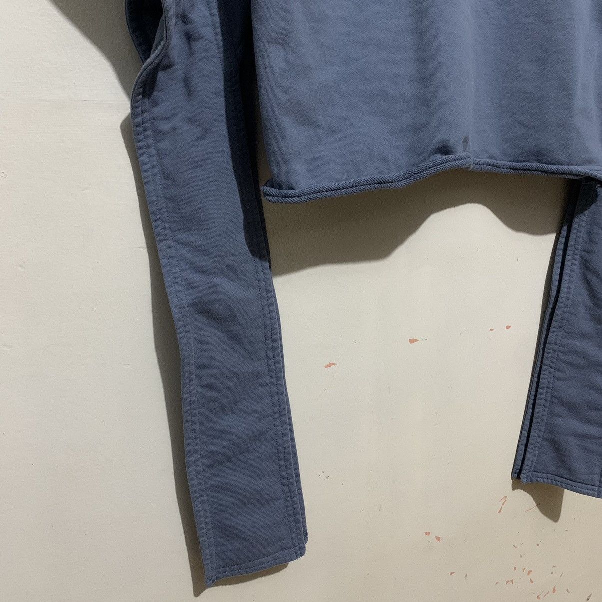 JW Anderson JW Anderson Logo Deconstructed Sleeve Cropped Sweatshirt Size M / US 6-8 / IT 42-44 - 11 Thumbnail