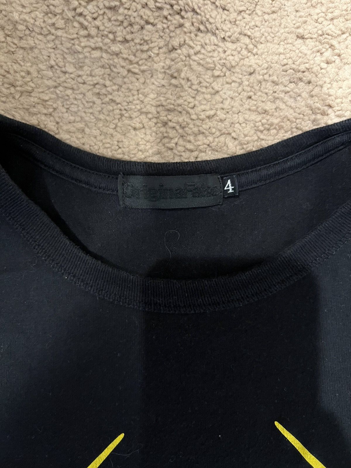 Kaws × Original Fake 2008 KAWS | Original Fake tee size 4 black Size US XL / EU 56 / 4 - 2 Thumbnail