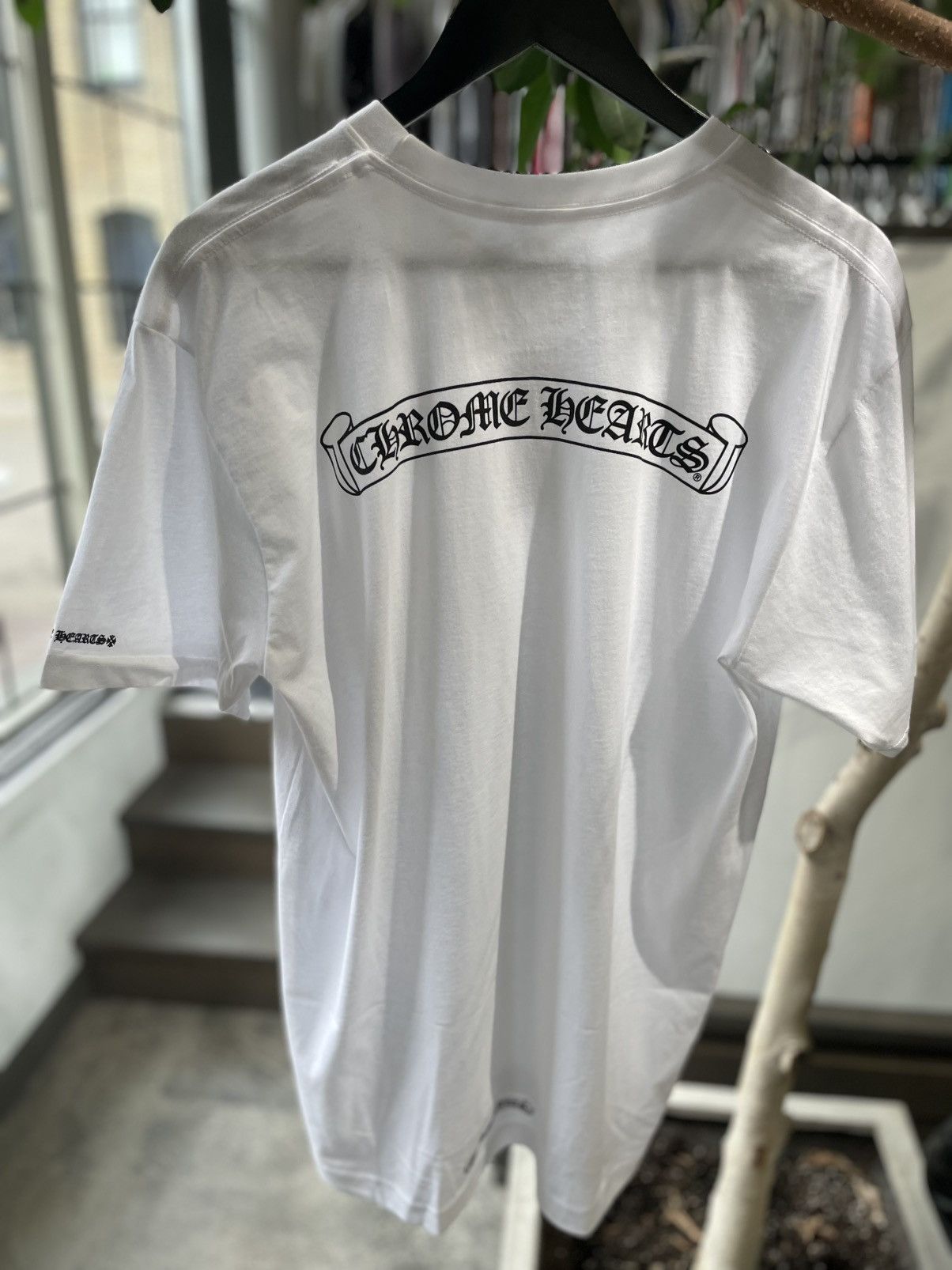 Chrome Hearts Chrome Hearts Scroll Logo Pocket T-shirt Size US L / EU 52-54 / 3 - 2 Thumbnail