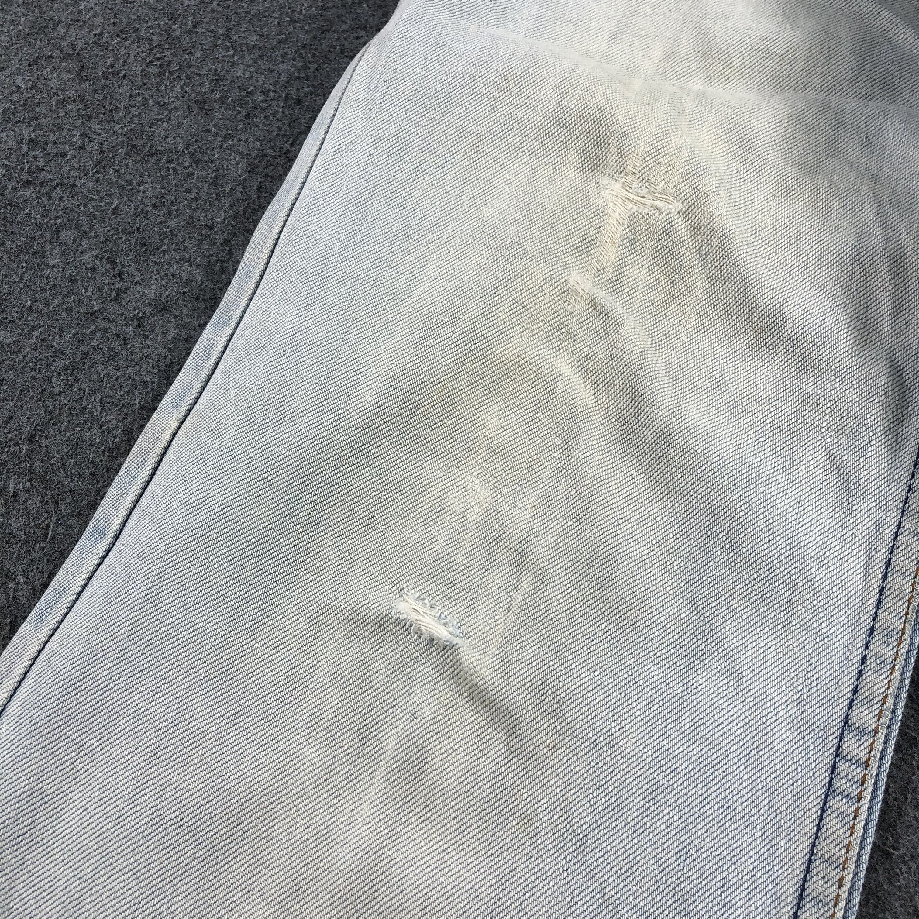 Levi's Vintage 90s Light Wash Levis 509 Jeans-J1888 Size US 27 - 8 Thumbnail