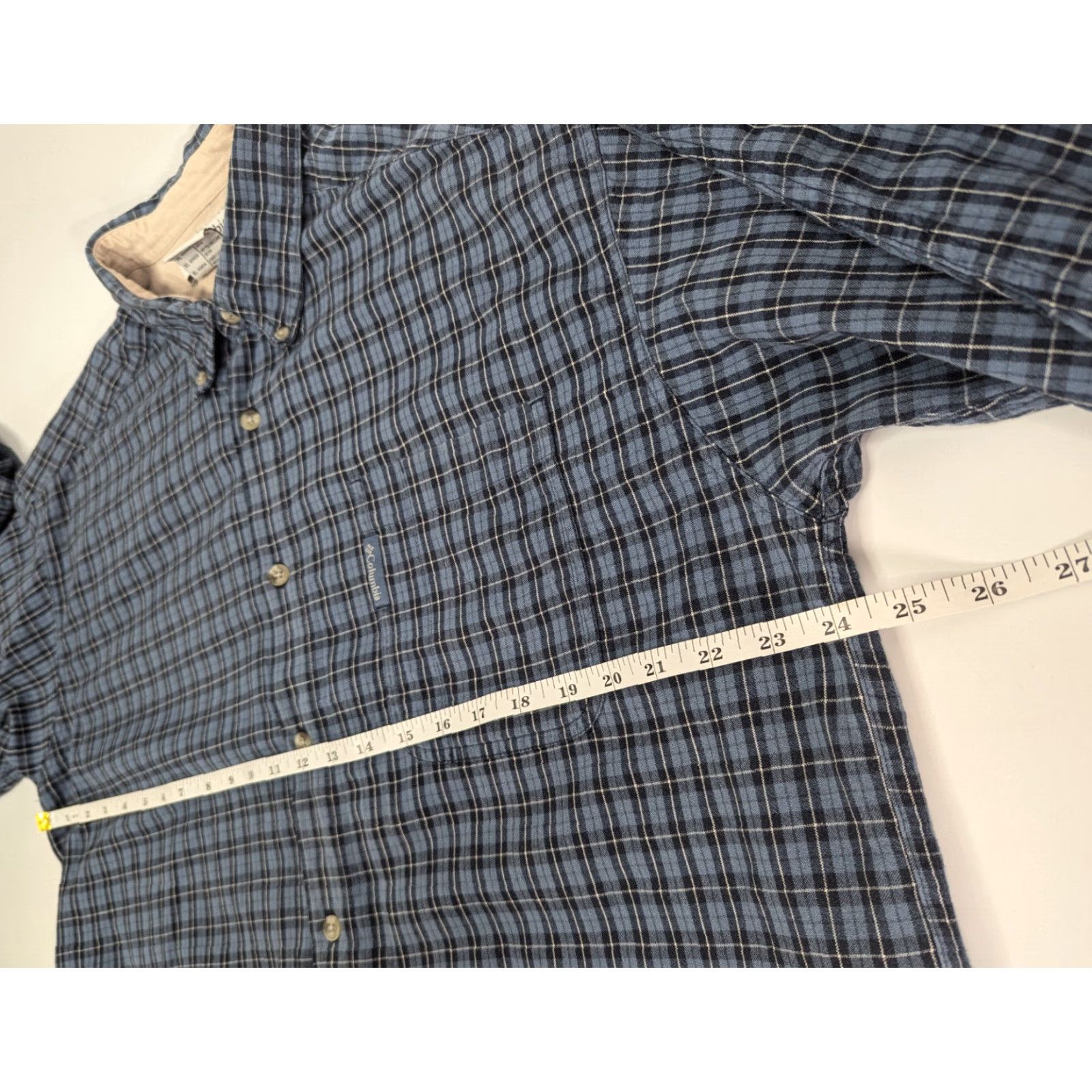 Vintage **Columbia Men's Blue Plaid Button-Down Hiking Shirt Size XL** User: Columbia Men's Blue Plaid Button-Down Hiking Shirt Size XL Size US XL / EU 56 / 4 - 6 Thumbnail