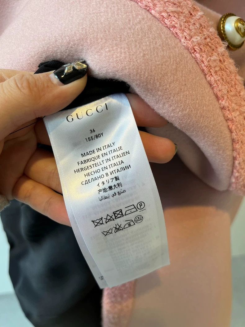 Gucci GucciPink pearl button shoulder coat 2503-Nextarrow Size XXS / US 00 / IT 34 - 6 Thumbnail