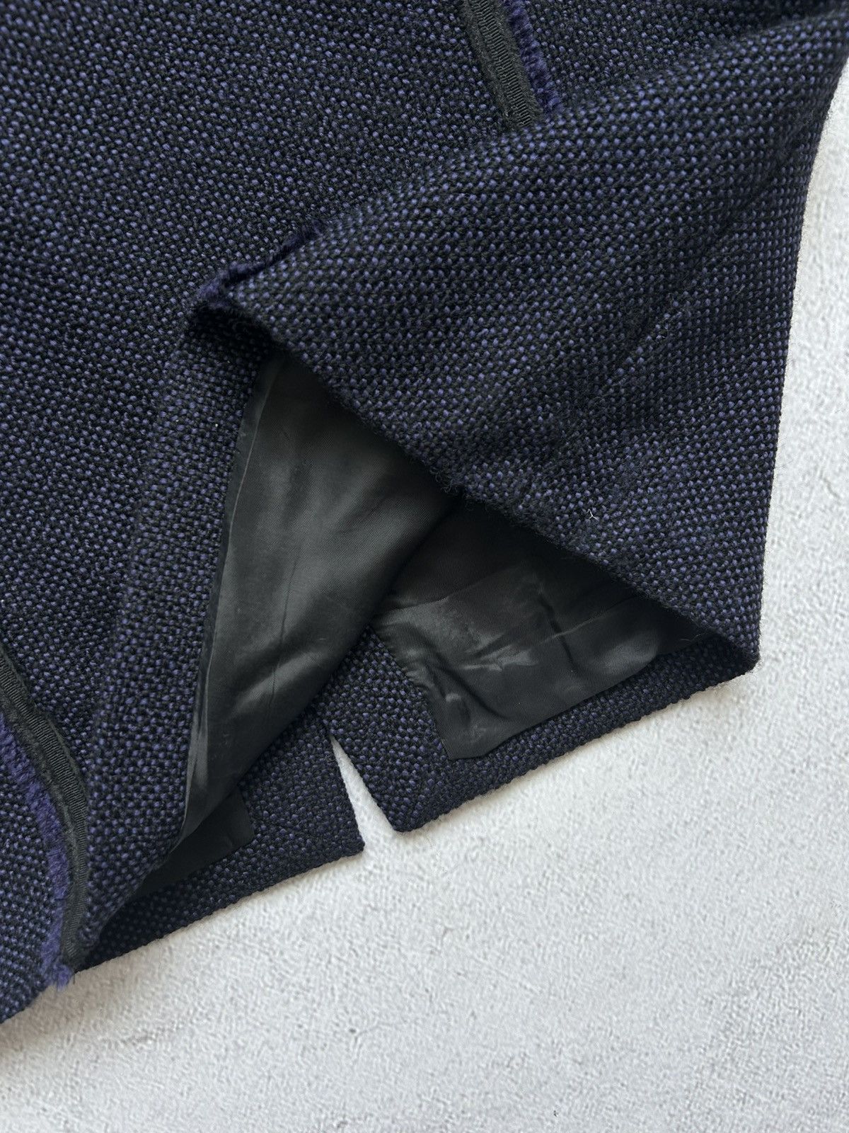 Carolina Herrera × Designer Carolina Herrera premium dark blue skirt size 8 Size 30" / US 8 / IT 44 - 9 Thumbnail