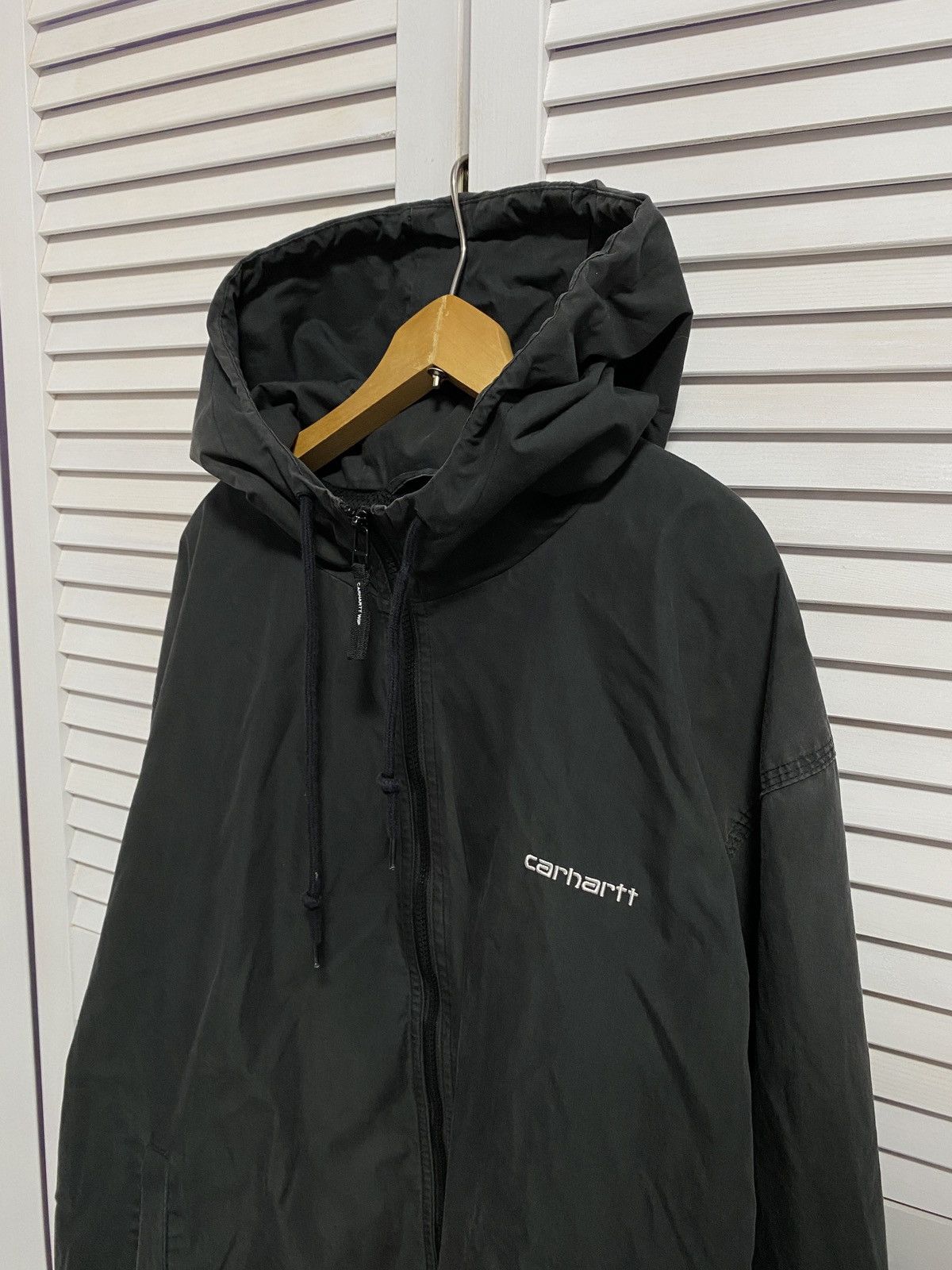 Carhartt × Vintage 🖤 Carhartt faded black hooded jacket vintage streetwear hype Size US XL / EU 56 / 4 - 4 Thumbnail