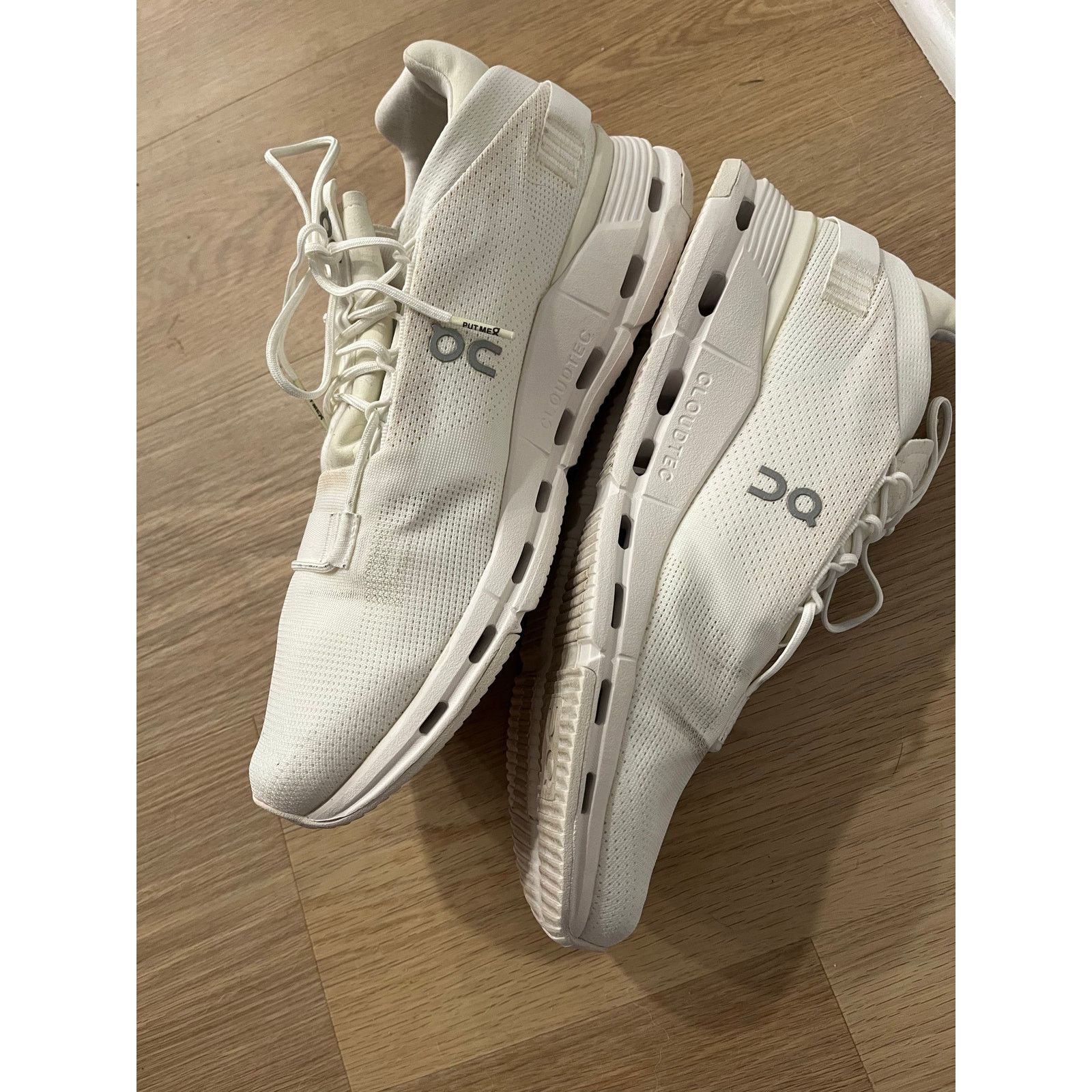 On On Running Cloudnova White Ivory Mens 10 Size US 14 / EU 47 - 1 Thumbnail