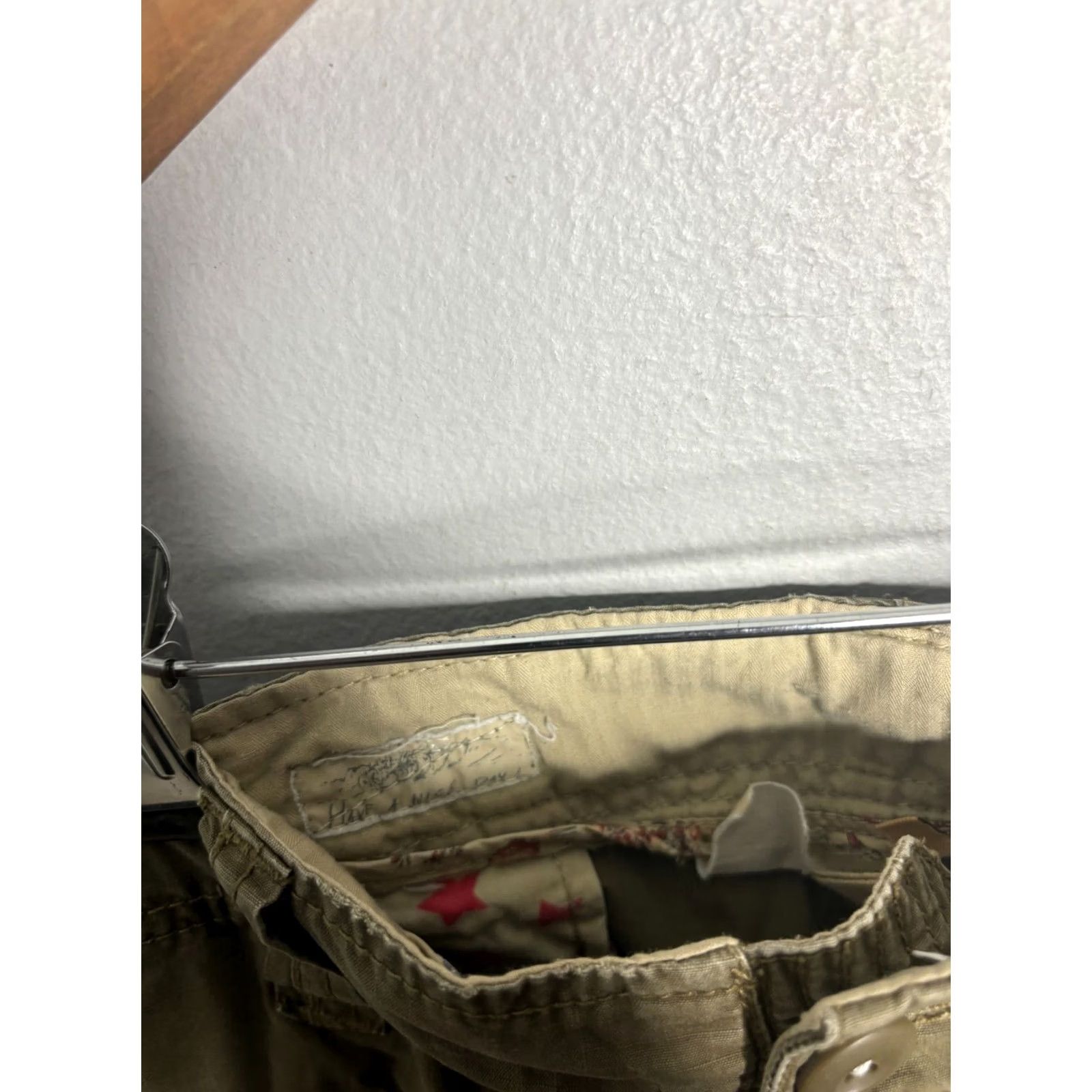 Scotch & Soda Scotch & Soda Cargo Shorts Mens 32 Green Distressed Pockets Cargo Button Fly Grunge 3374 Size US 32 / EU 48 - 4 Thumbnail