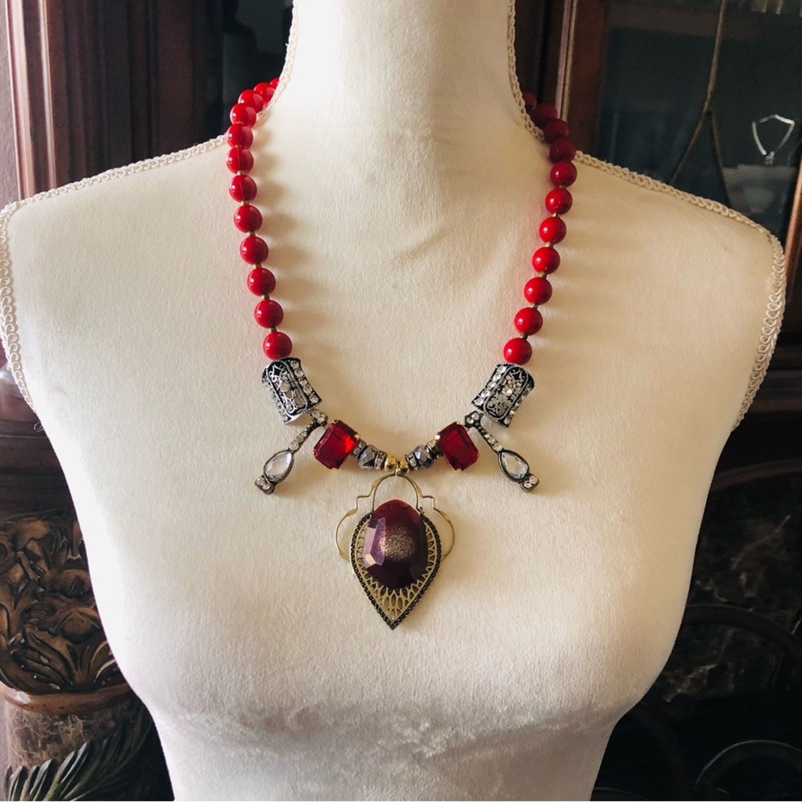 Handmade Handcrafted bowl of cherries fancy beaded crystal necklace Size ONE SIZE - 8 Thumbnail
