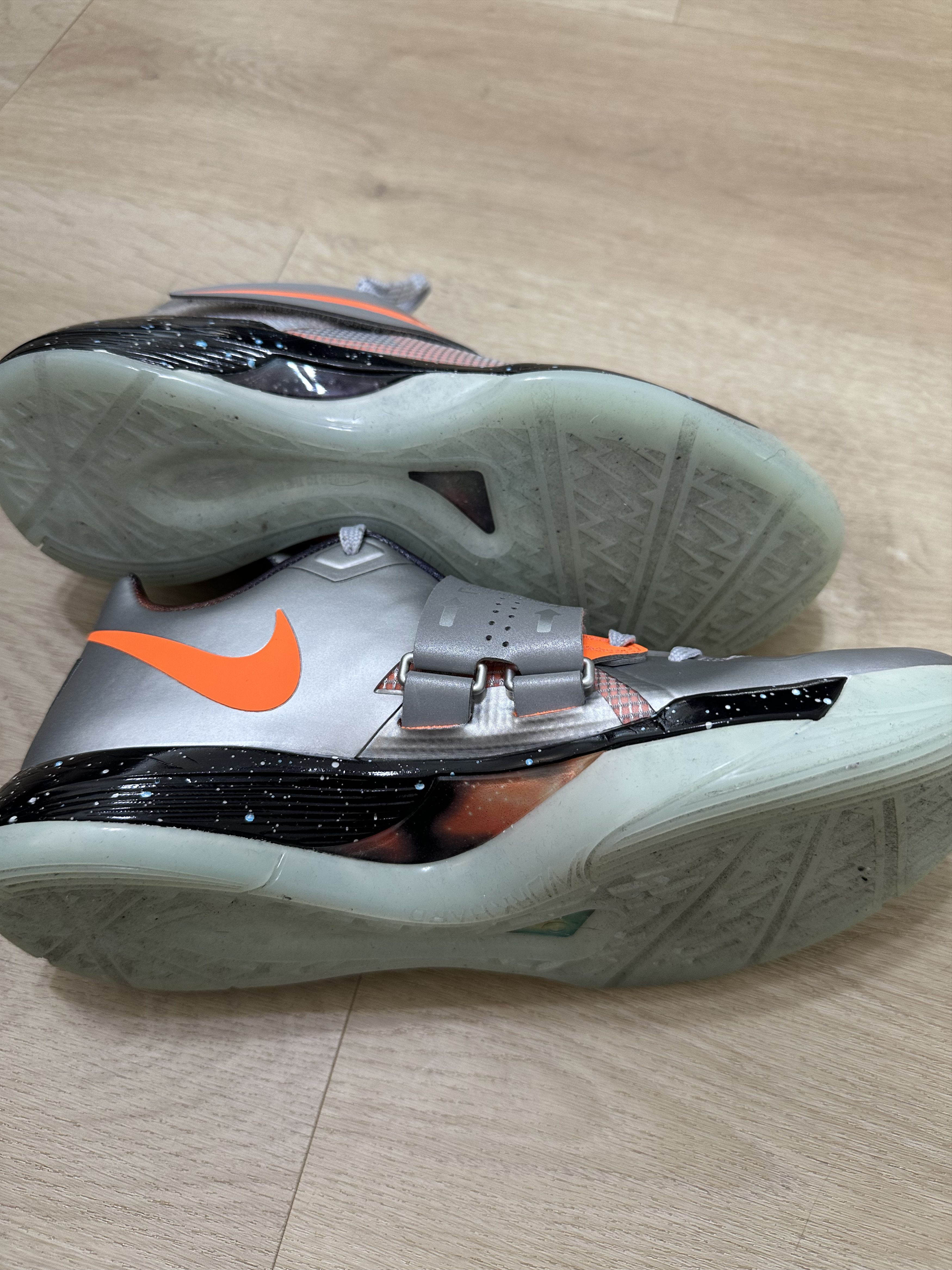 Nike KD4 Galaxy Size US 8 / EU 41 - 7 Thumbnail