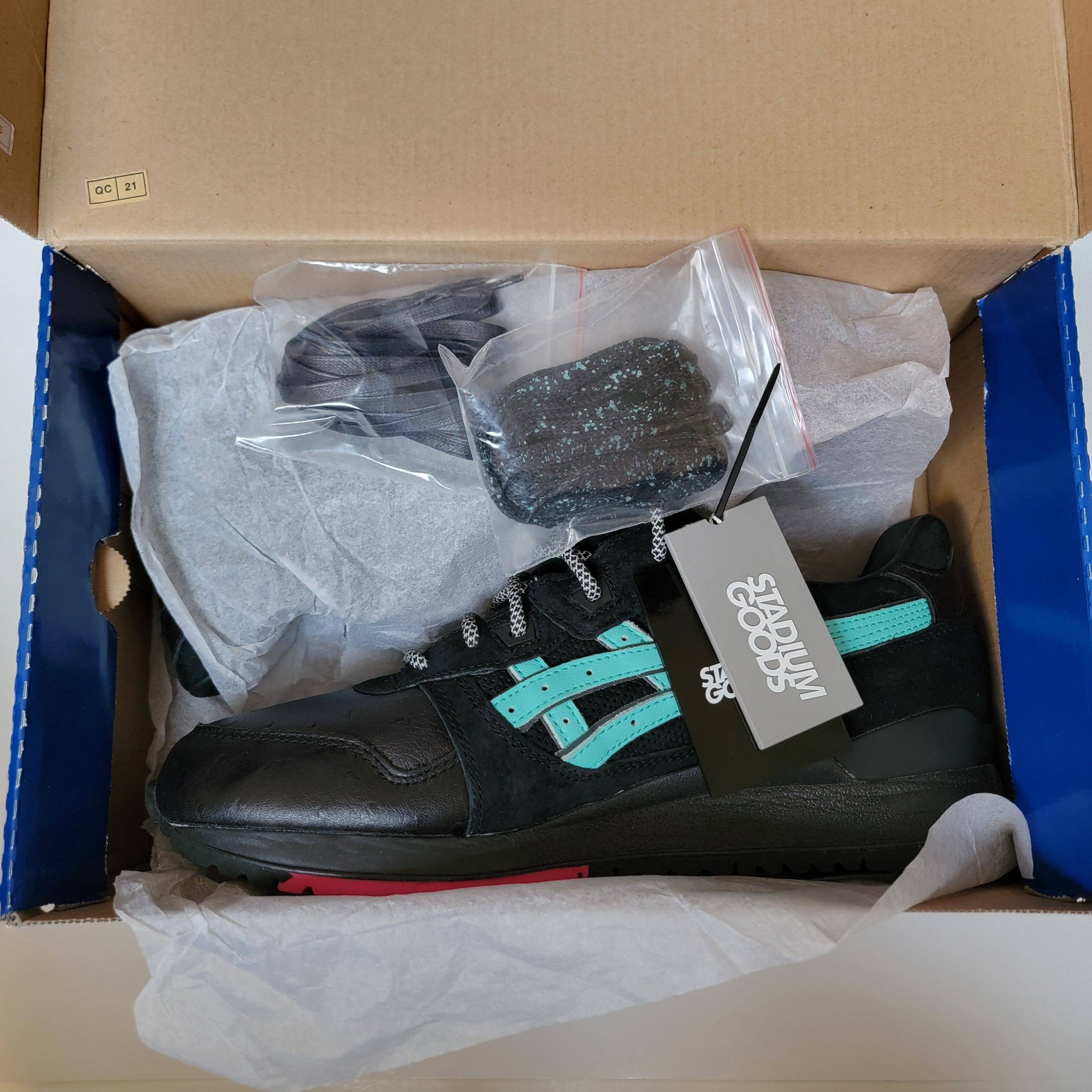 Asics SoleFly Asics Gel-Lyte III 3 Night Haven 3M Miami Art Basel Size US 10.5 / EU 43-44 - 2 Thumbnail