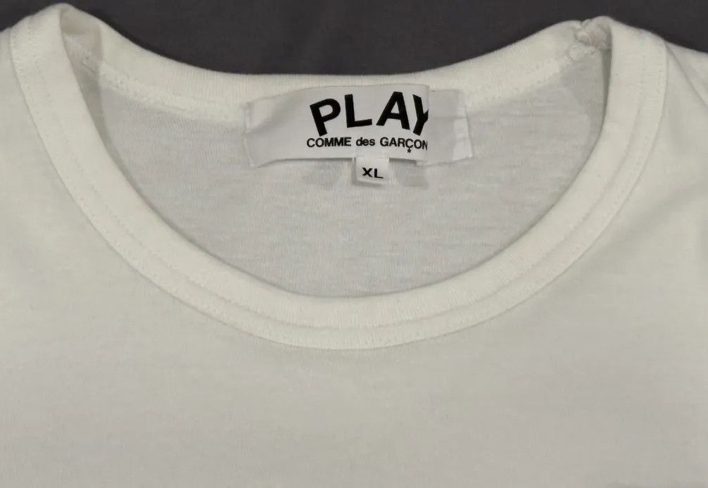 Comme des Garcons PLAY Comme des Garcons Play Double Peeping Hearts White T-Shirt Size US M / EU 48-50 / 2 - 3 Thumbnail