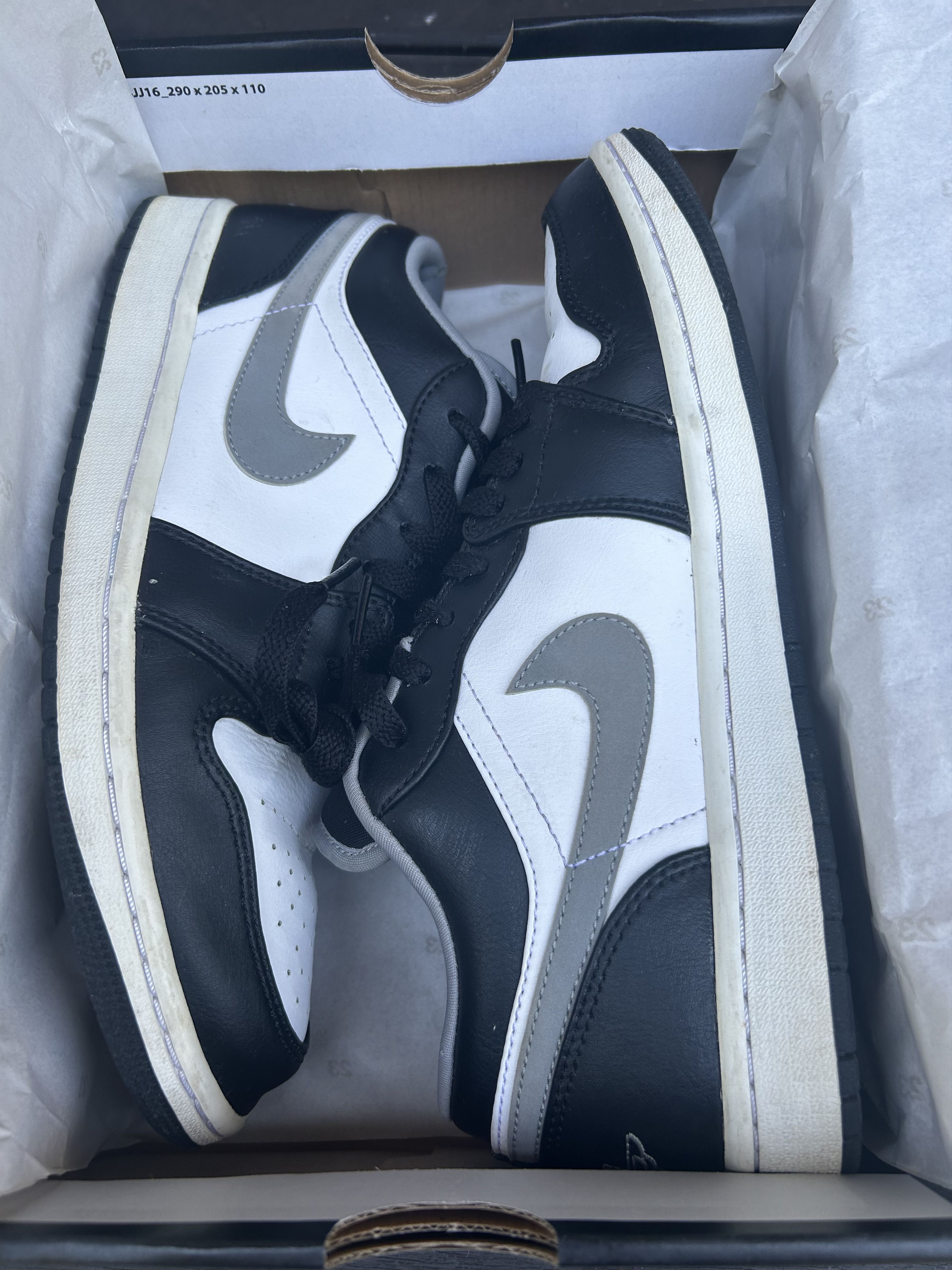 Jordan Brand Air Jordan Air Jordan 1 Low 'Black Medium Grey' 553558-040 Size US 8.5 / EU 41-42 - 8 Thumbnail