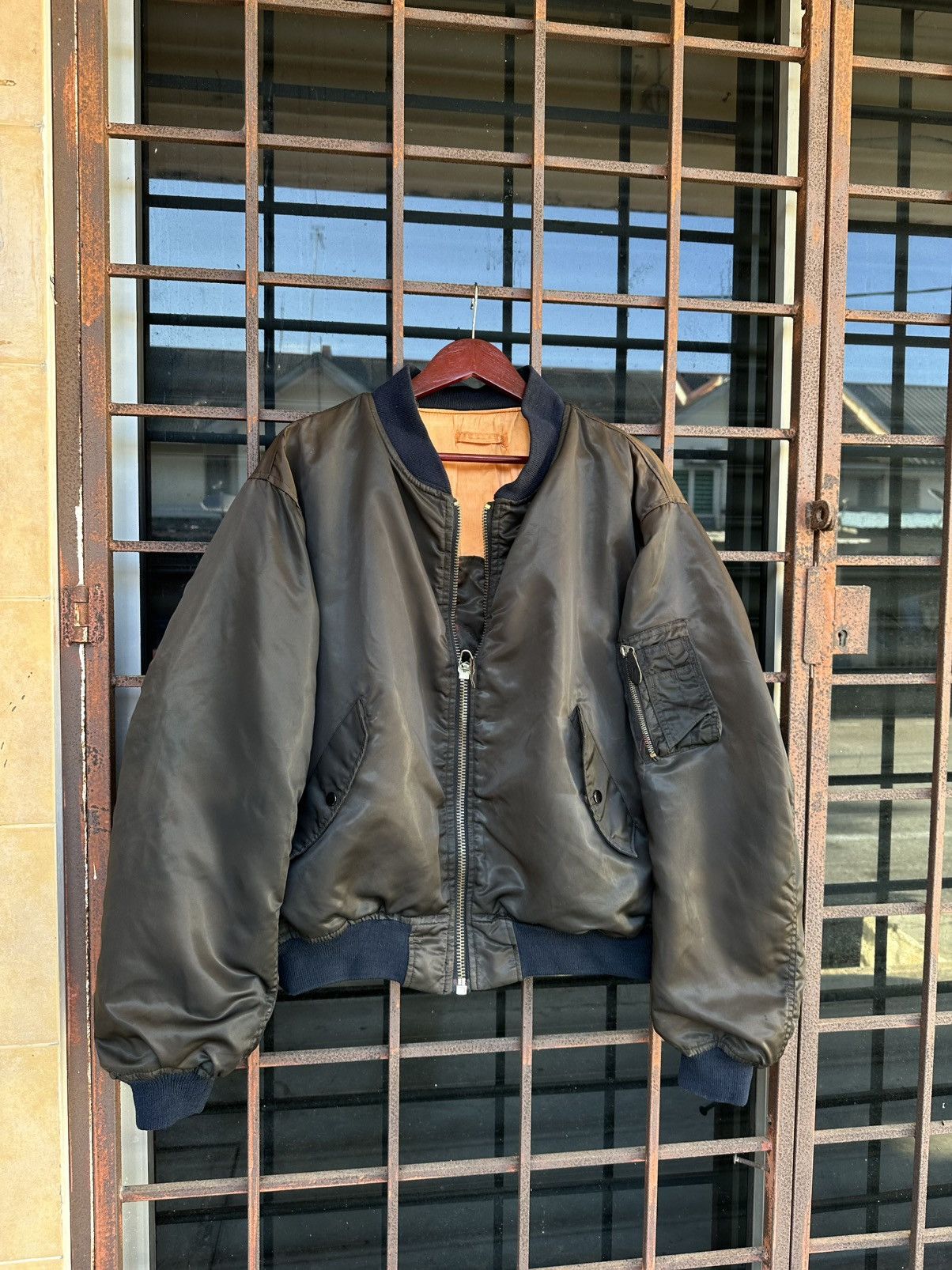 Vintage 👹Vintage Sun Faded MA-1 Man Intermediate Bomber Jacket Size US L / EU 52-54 / 3 - 3 Thumbnail