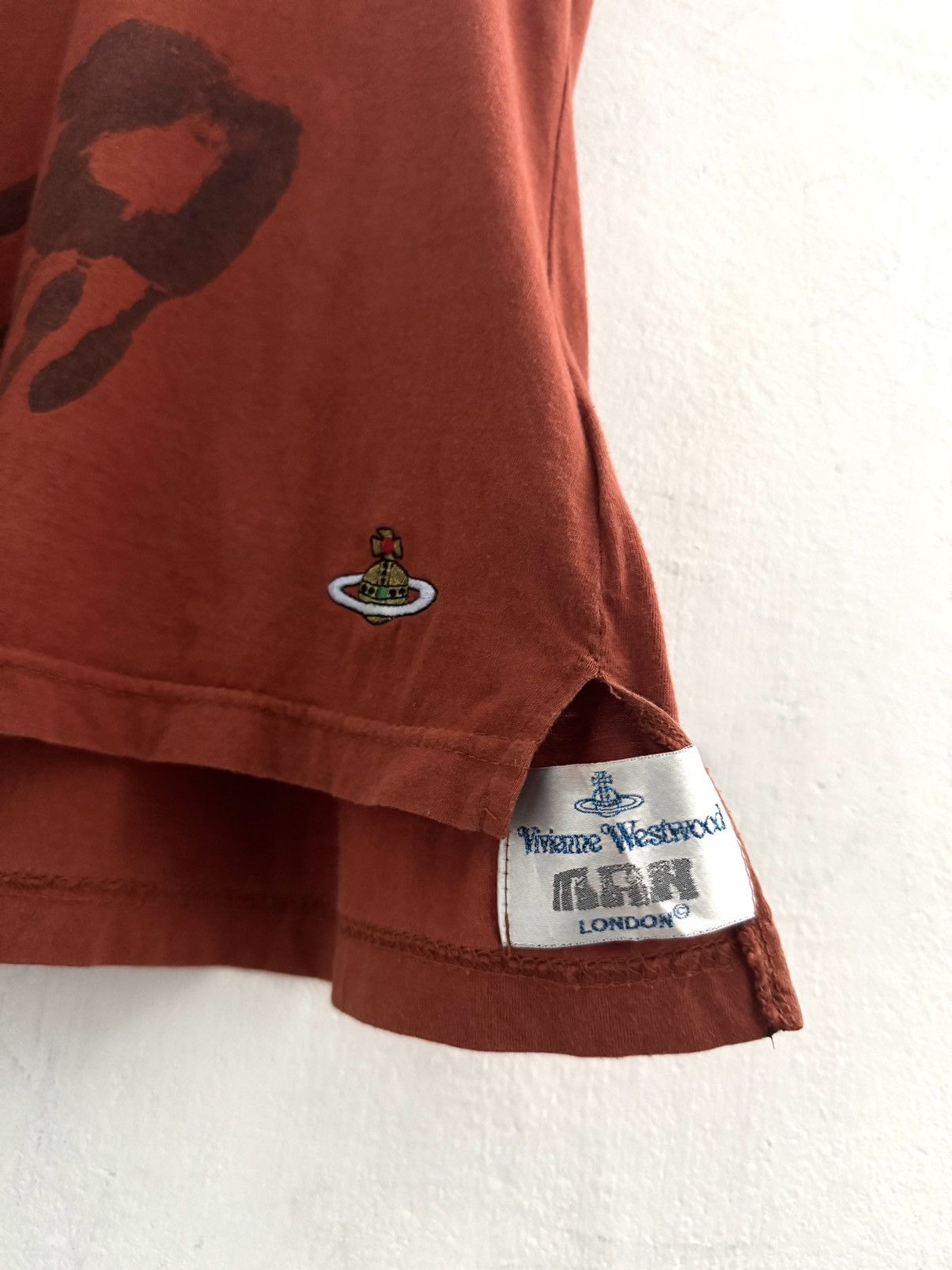 Vivienne Westwood Rare Vivienne Westwood Man Hand Printed Tee Size US L / EU 52-54 / 3 - 7 Thumbnail