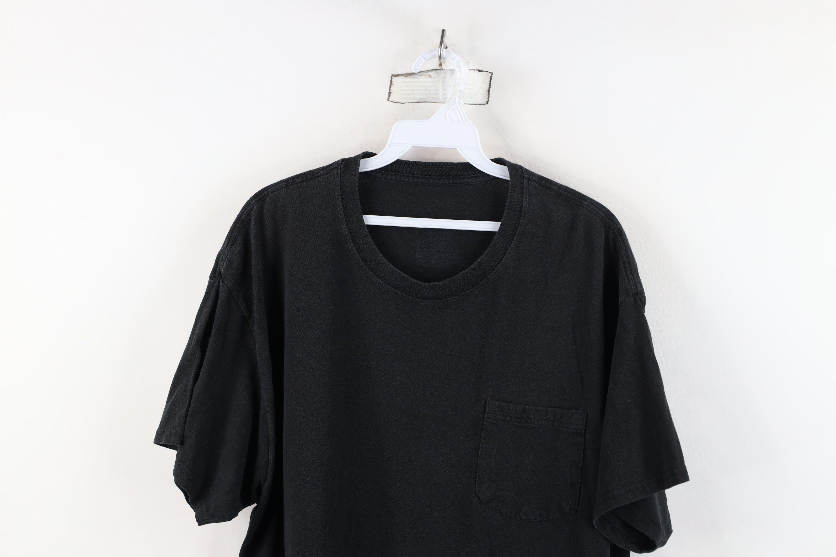 Vintage Vintage Y2K Streetwear Blank Cotton Pocket T-Shirt Black Size US XL / EU 56 / 4 - 2 Thumbnail