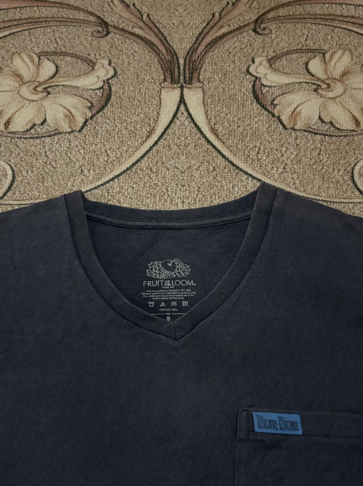 Blue Blue Japan × Fruit Of The Loom × Japanese Brand Japanese Brand BLUE BLUE Faded Color Single Pocket Vneck Tee Size US S / EU 44-46 / 1 - 4 Thumbnail