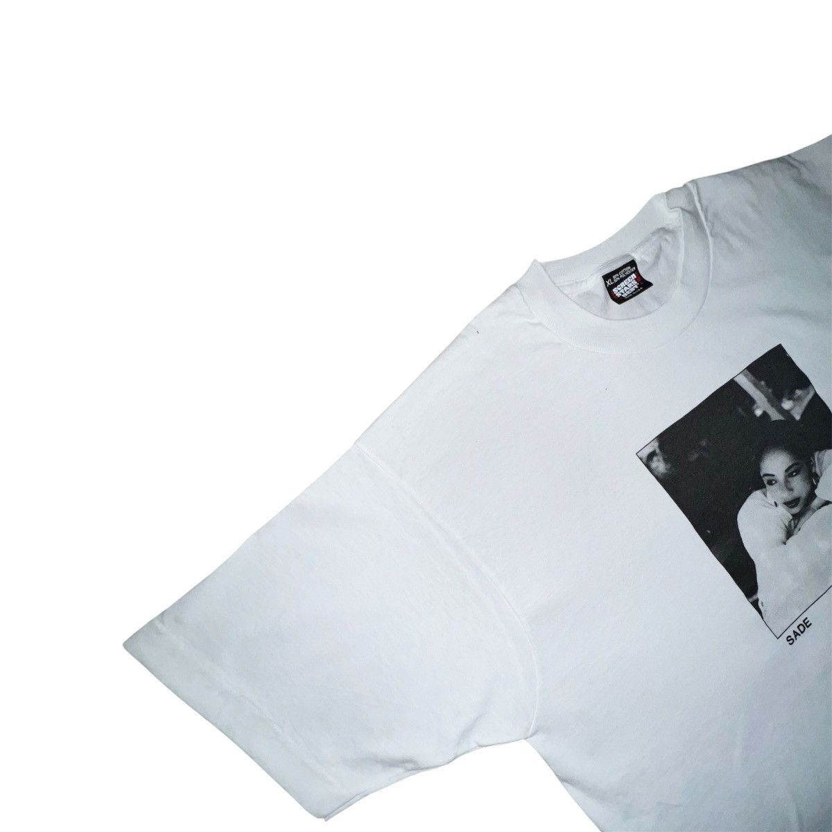 Vintage 80s VTG SADE - Epic Records T-Shirt Promo Size US XL / EU 56 / 4 - 2 Thumbnail