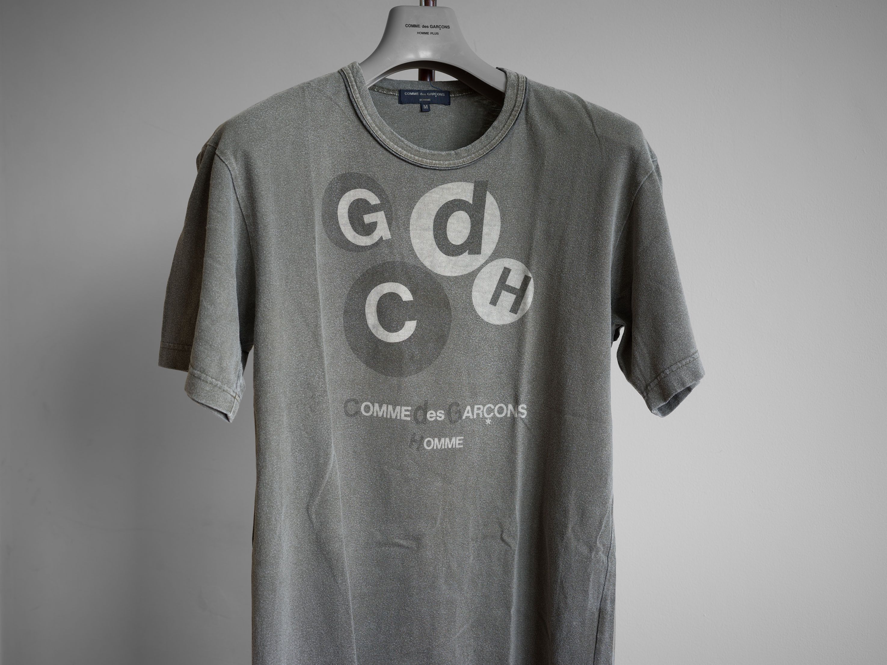 Comme des Garcons Homme SS2005 COMME des GARCONS HOMME LOGO PRINT T-SHIRT Size US M / EU 48-50 / 2 - 3 Thumbnail