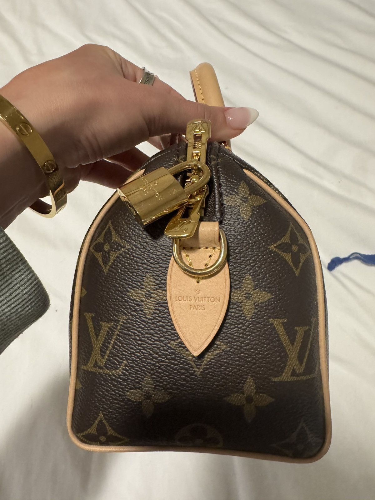 Louis Vuitton Speedy 20 - like new condition, used once, original tag+bags Size ONE SIZE - 3 Thumbnail