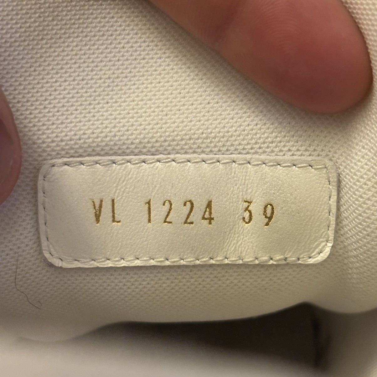 Louis Vuitton Louis Vuitton Grey Trainer Sneaker Size 39 (10Wmns/7Men) Size US 10 / IT 40 - 8 Thumbnail