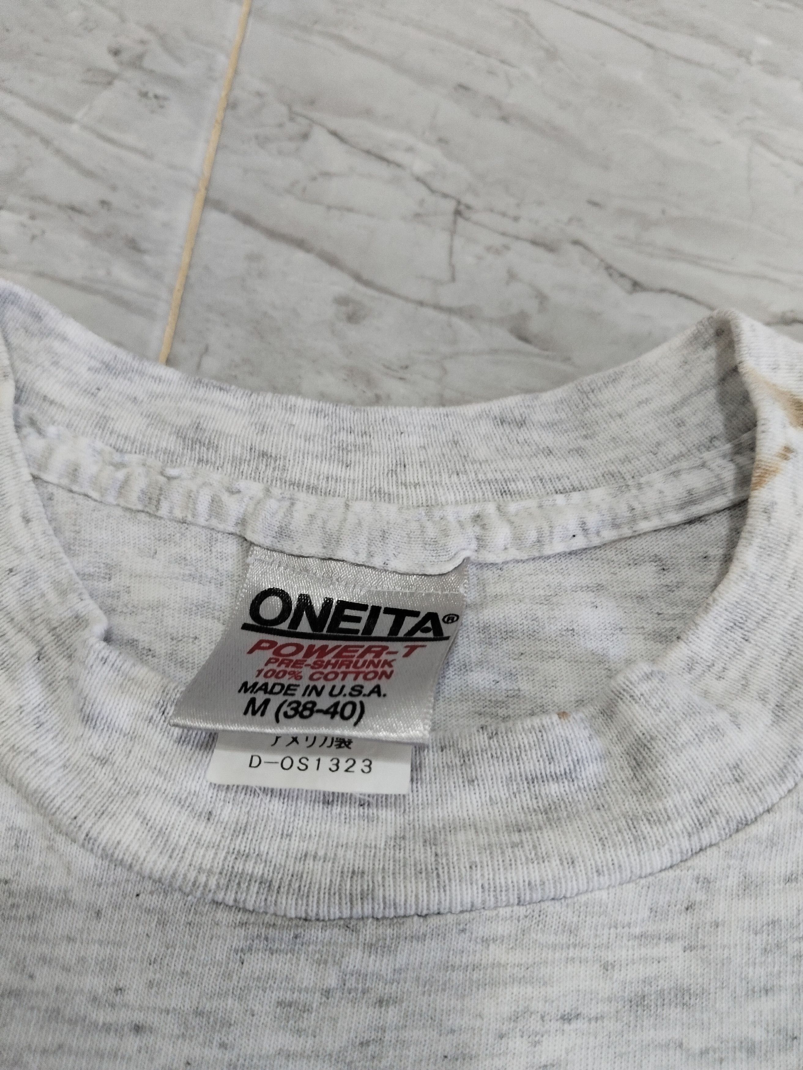 Vintage Vintage 90s Surfing Company Skulls Tshirt Size US M / EU 48-50 / 2 - 4 Thumbnail