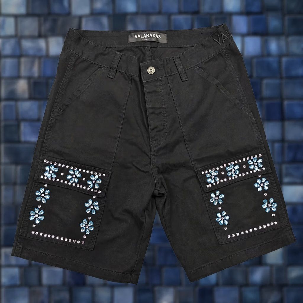 Vintage Valabasas Cargo Shorts Mens 32 Black Floral Rhinestone Canvas Streetwear Pockets Size US 32 / EU 48 - 1 Thumbnail
