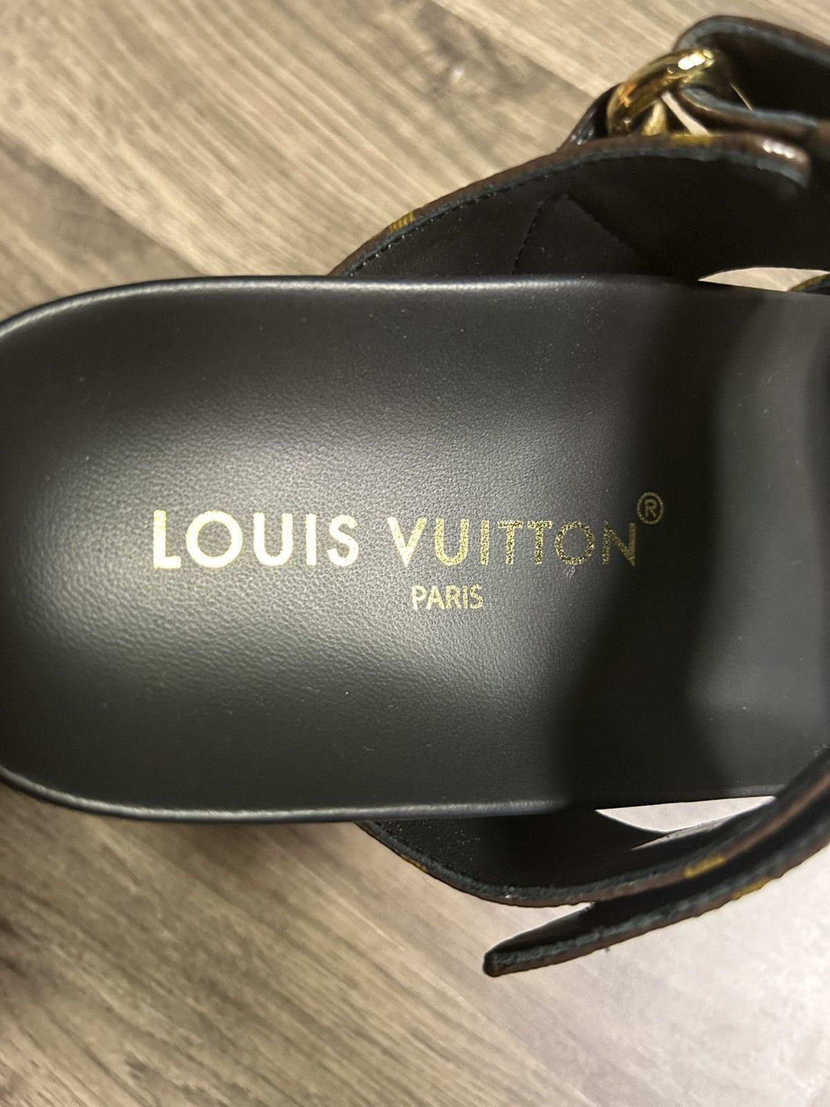 Louis Vuitton Louis Vuitton Bom Dia Flat Comfort Mule Size US 4.5 / IT 34.5 - 2 Thumbnail