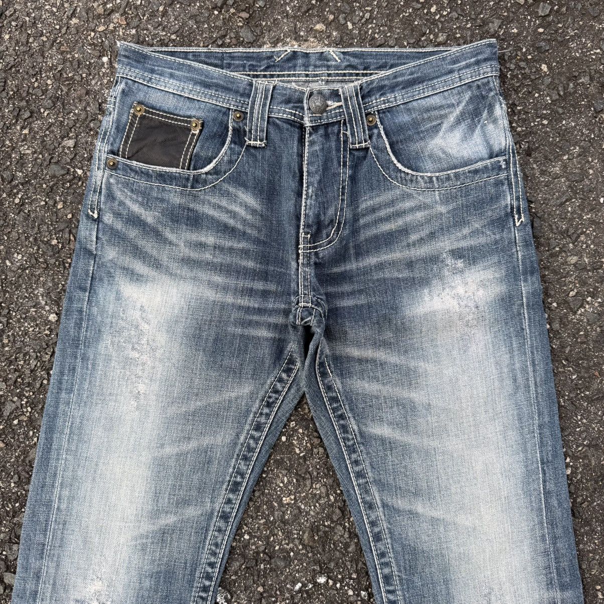 Japanese Brand W31 VINTAGE TRIM FLARE FADED DENIM JEAN PANTS Size US 31 - 4 Thumbnail