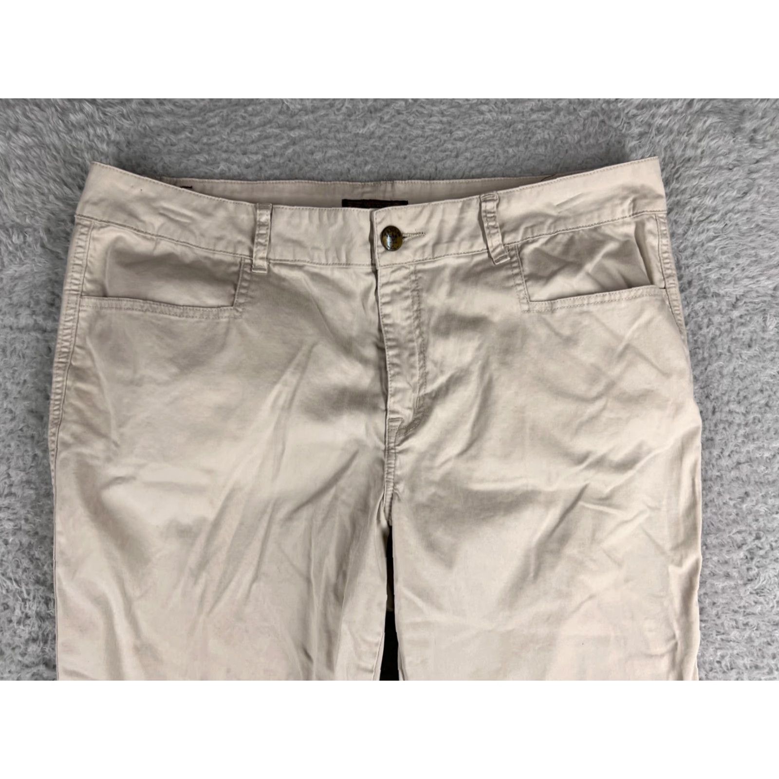 Vintage Zana Di Pants Womens 18 Beige Capri Chino Flat Front Stretch Crop Cotton Blend - Mid Rise, Beige, Classic Fit, Regular Size 18, Womens, Pants Size 40" / US 18 - 6 Thumbnail