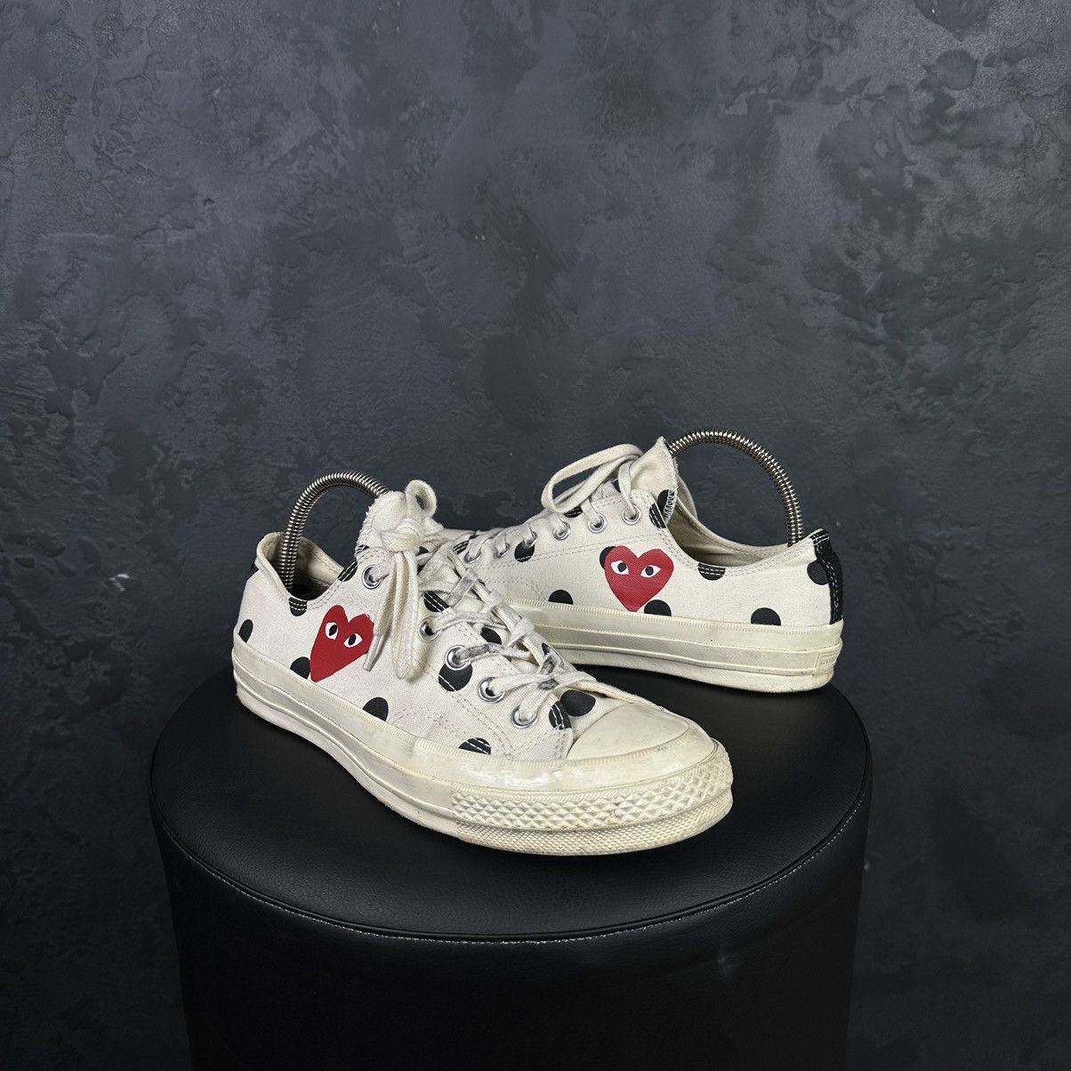 Comme des Garcons × Converse Play Converse x Comme des Garçons Chuck Low "Polka Dot" Size US 7 / EU 40 - 1 Thumbnail