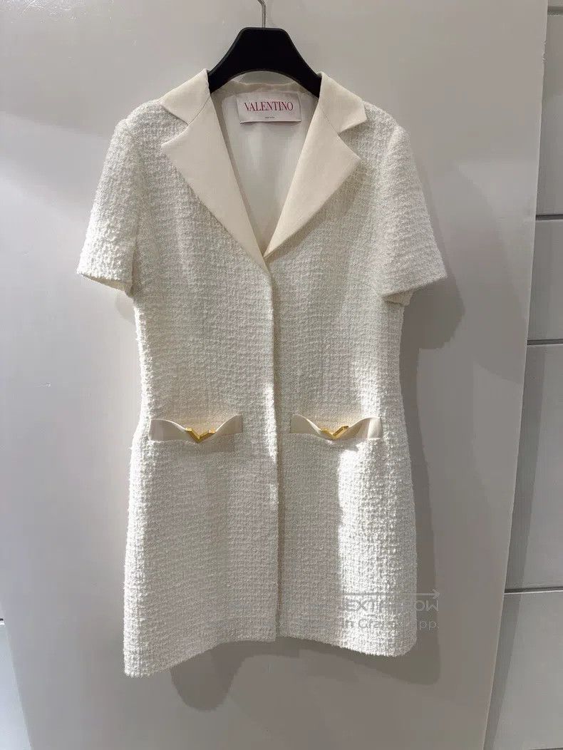 Valentino Valentino dress Size XS / US 0-2 / IT 36-38 - 2 Thumbnail