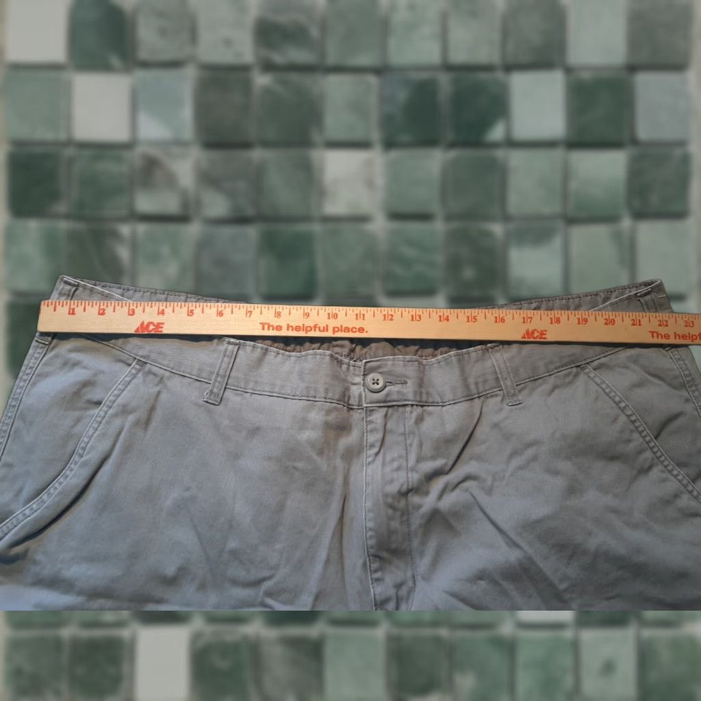 Faded Glory Men's Faded Glory Bermuda Shorts Size 46 Gray Size US 30 / EU 46 - 1 Thumbnail
