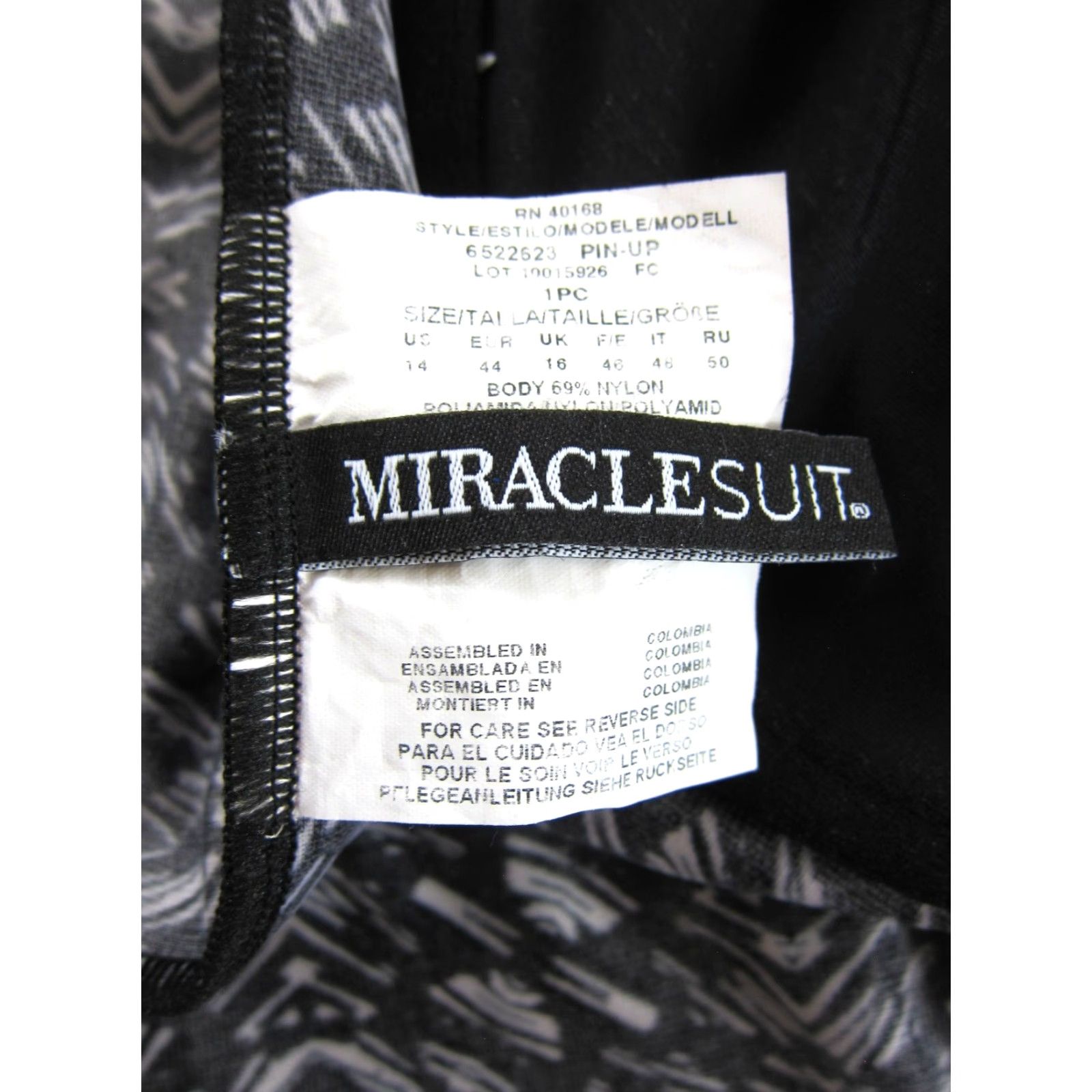 Vintage VINTAGE Miraclesuit Black Gold Slimming Underwire One Piece Swimsuit Women 14 Size ONE SIZE - 3 Thumbnail