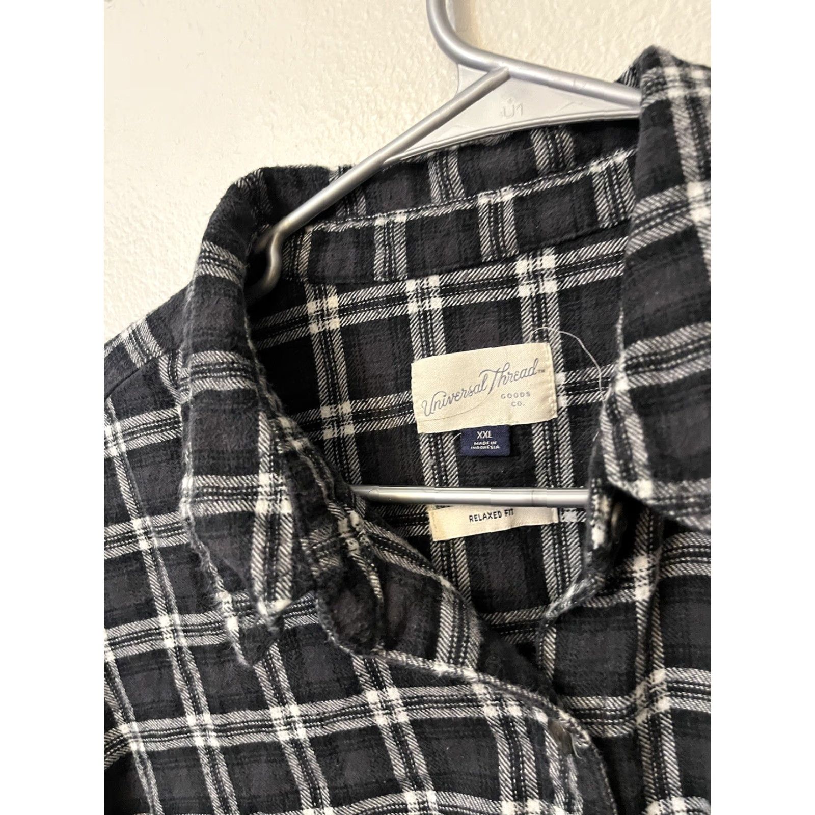 Vintage VINTAGE Universal Thread Womens Plaid Flannel Button Shirt Relaxed Fit Black White XXL Size XXL / US 16-18 / IT 52-54 - 2 Thumbnail