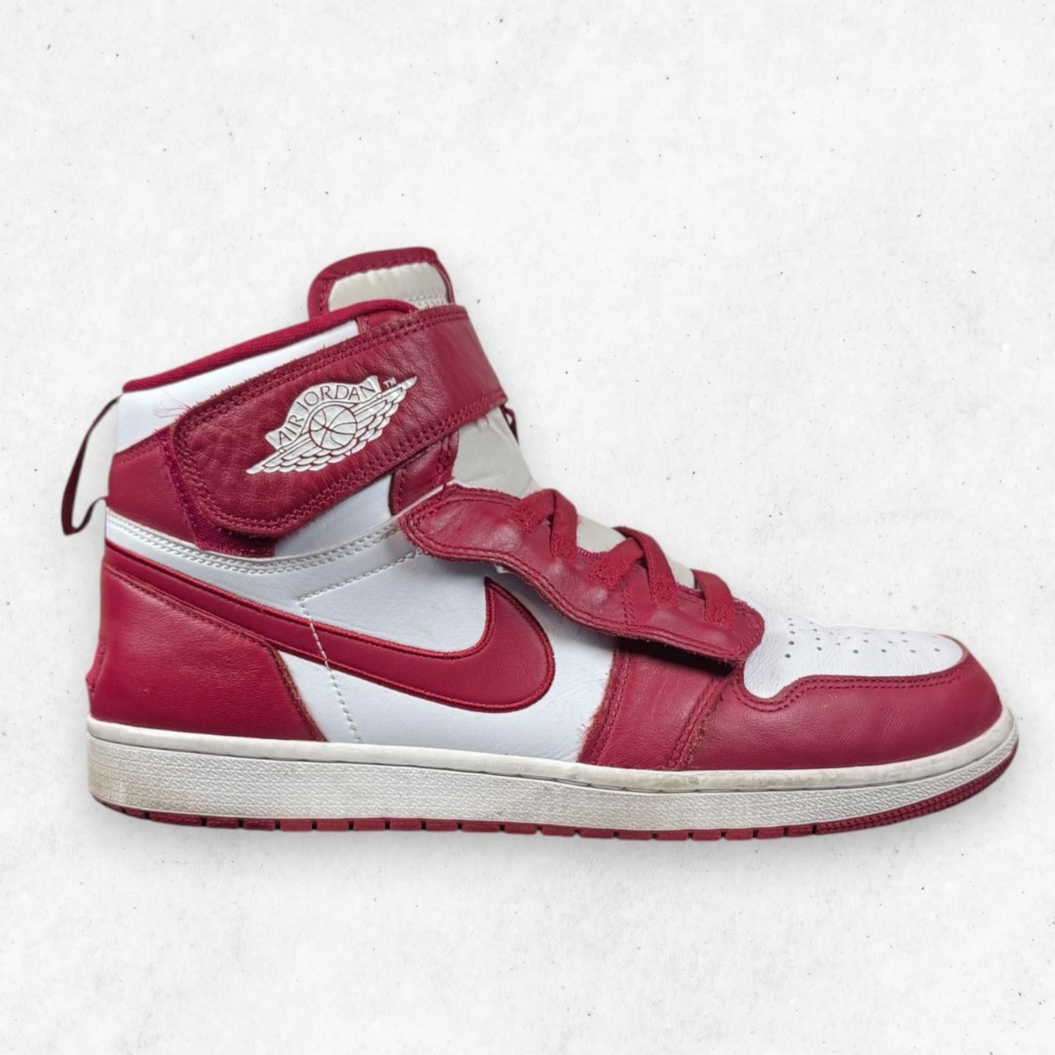 Nike Jordan 1 High FlyEase Cardinal Red White Men's 11 CQ3835-601 Size US 11 / EU 44 - 1 Thumbnail