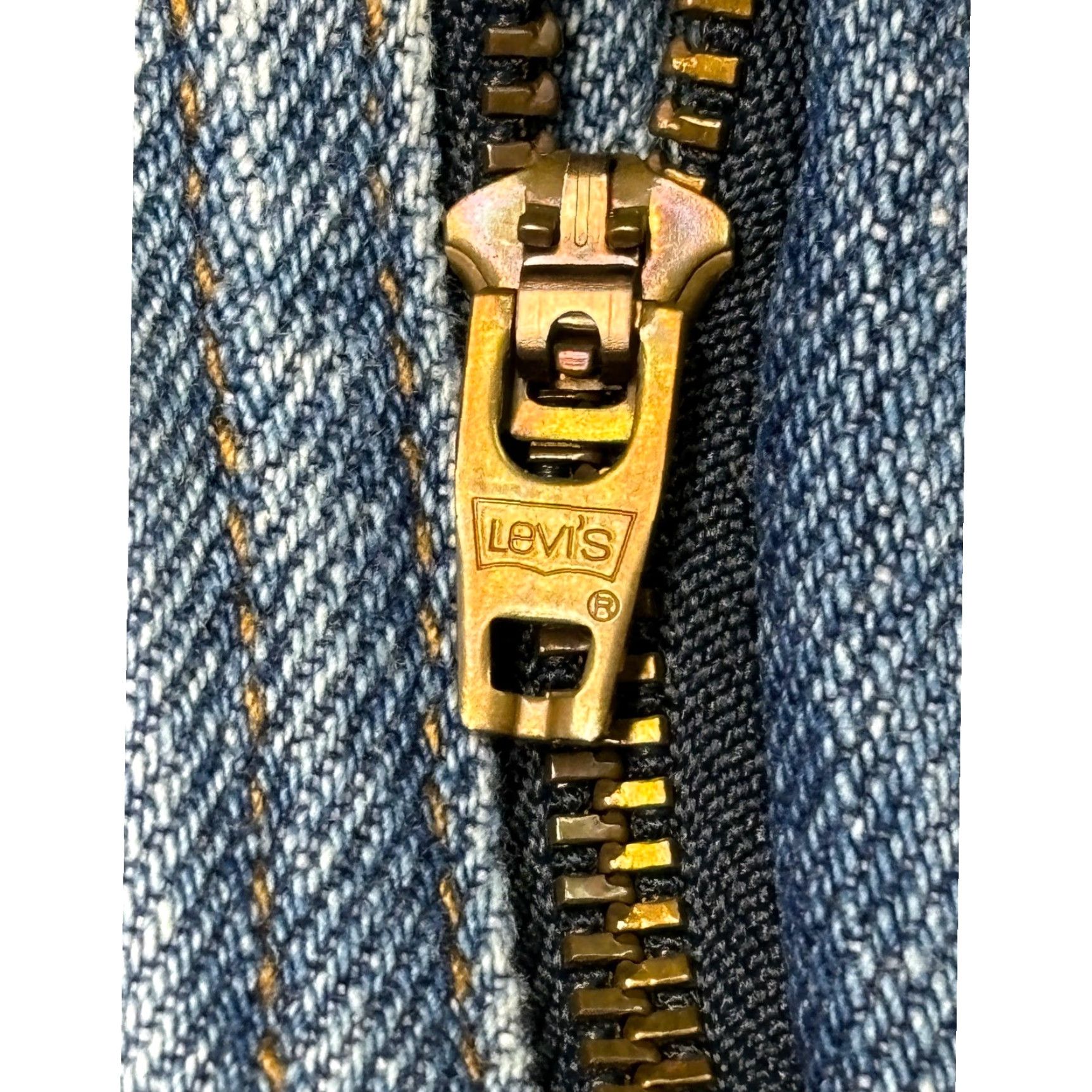 Levi's Levi's 550 Jeans Relaxed Fit Light Wash Mens 38x34 Jeans Cotton Denim Stretch Relaxed Straight Blue 38 Mens Regular 34 Inseam Size US 38 / EU 54 - 3 Thumbnail
