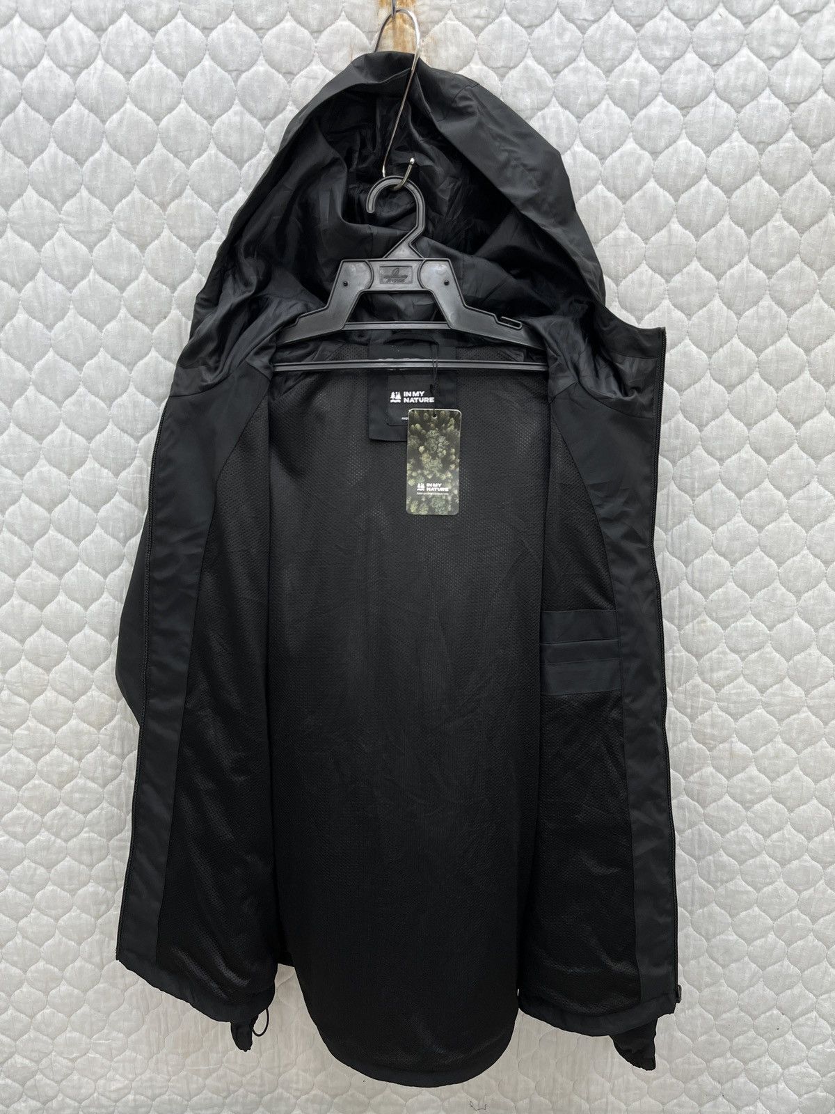 Shein 🔥🔥🔥STEALS SHEIN IN MY NATURE HOODIE LIGHT JACKET Size US L / EU 52-54 / 3 - 7 Thumbnail