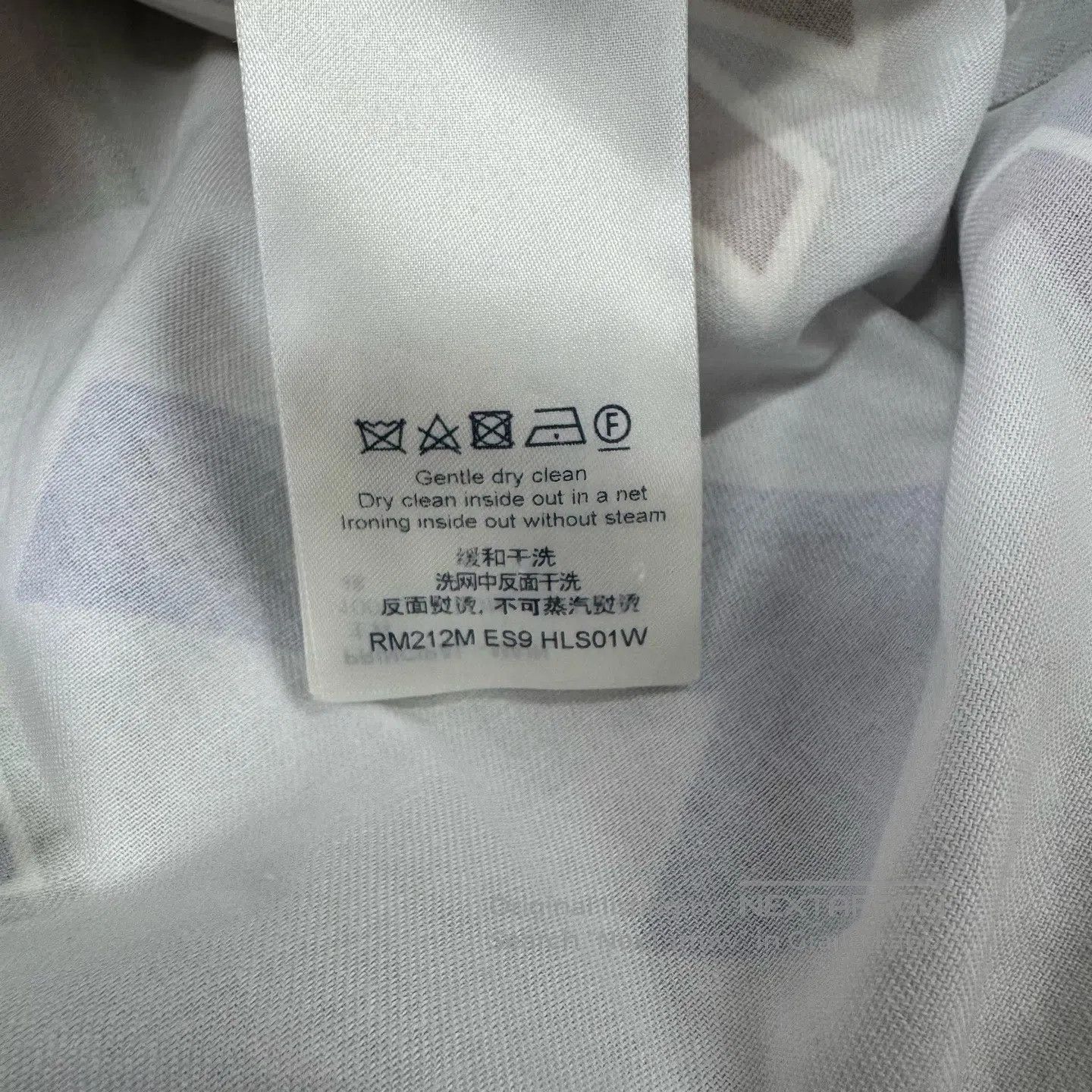 Louis Vuitton Louis Vuitton Sanhua wax pen graffiti in color; short-slee Size US XS / EU 42 / 0 - 5 Thumbnail