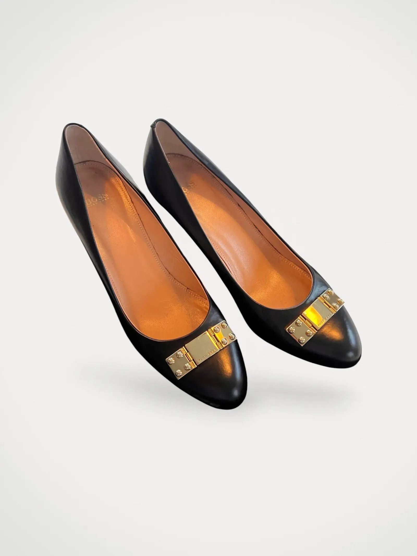 Hugo Boss Hugo Boss Heels Size US 8 / IT 38 - 1 Thumbnail
