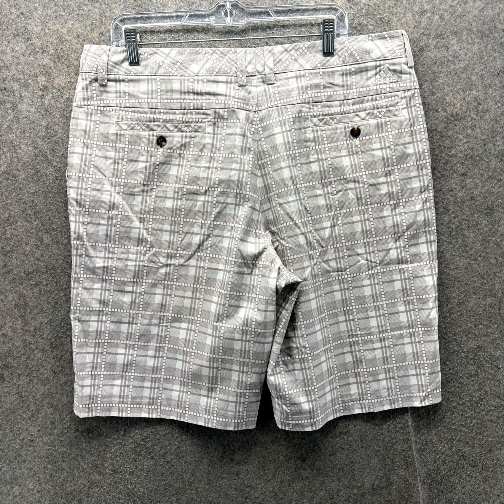 Adidas Adidas Shorts Mens 36 Gray Plaid Clima Golf Chino Microfiber Casual 11 Inseam Mens Prins? Size US 36 / EU 52 - 2 Thumbnail