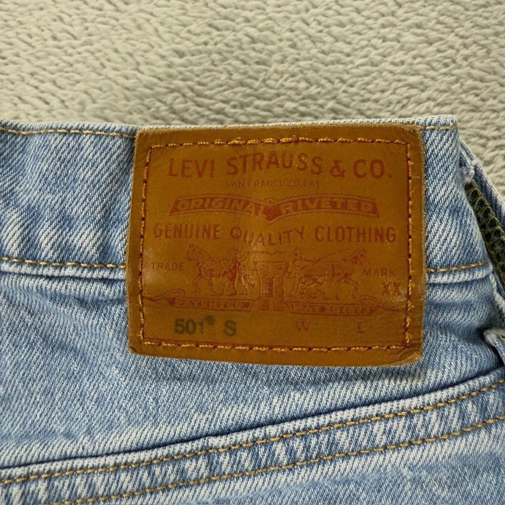 Levi's Levi's 501 Light Blue Denim Distresses Jeans Women's Size 2 Size 26" / US 2 / IT 38 - 2 Thumbnail