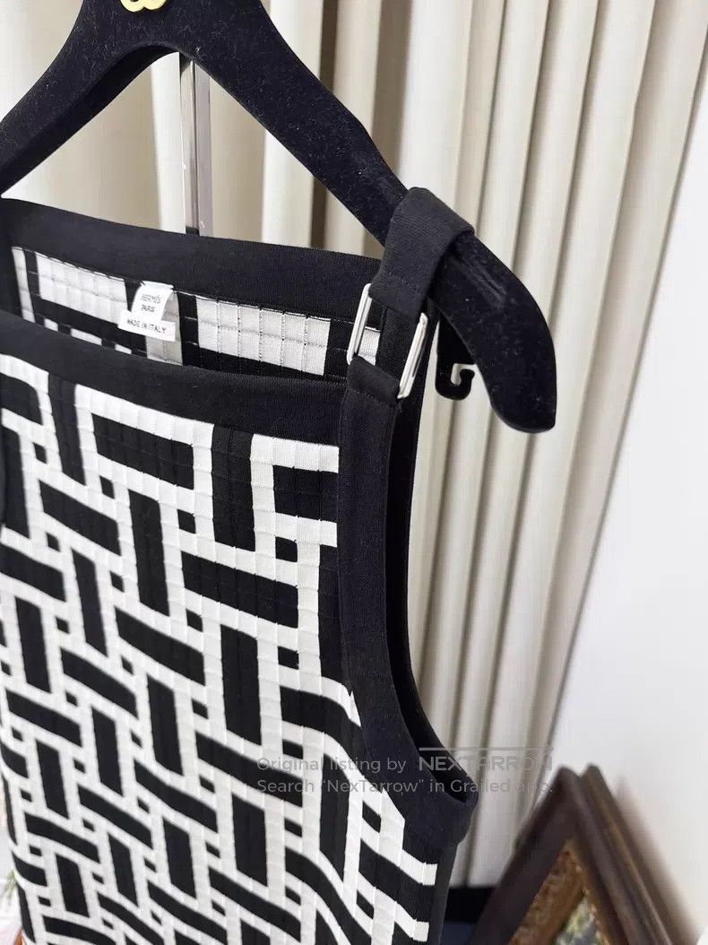 Hermes Hermes Black and White Knit Strap Dress Size XXS / US 00 / IT 34 - 3 Thumbnail